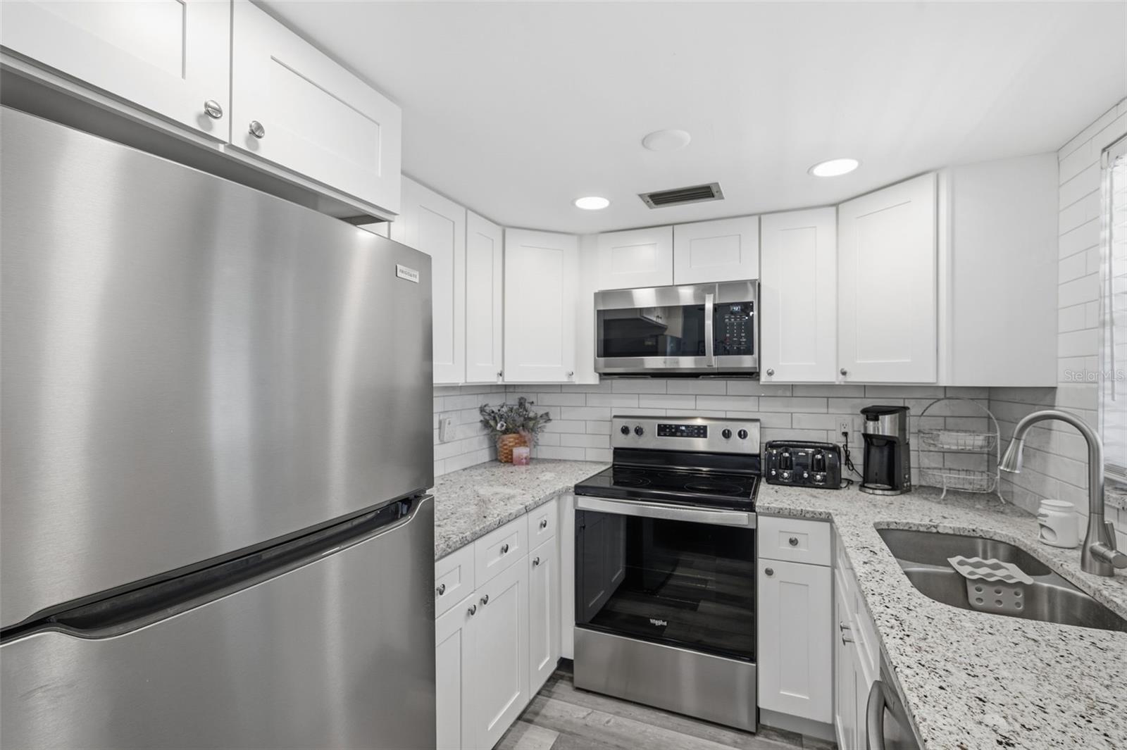 5245 AMULET DR #306, NEW PORT RICHEY, FL — photo 15