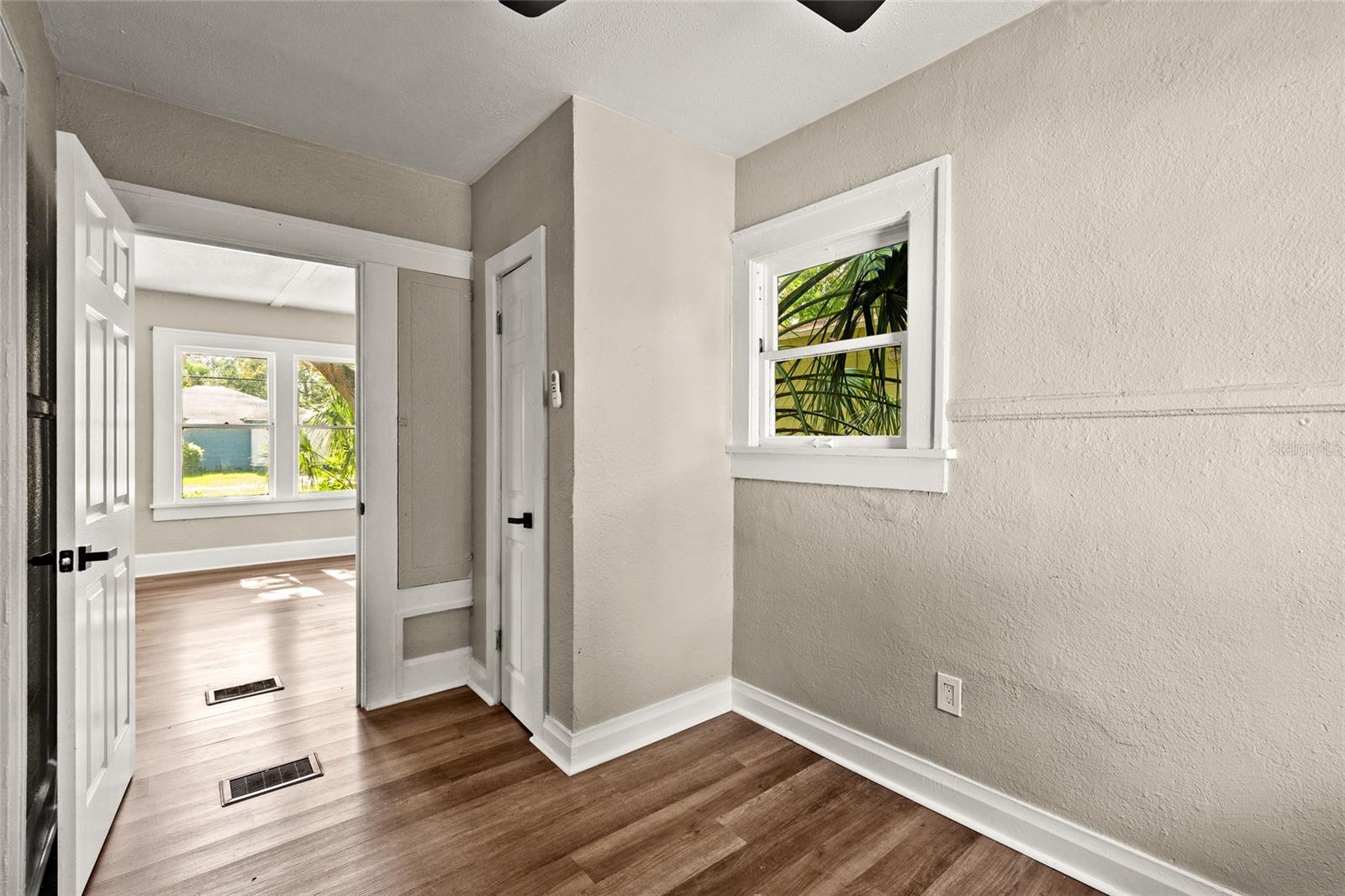 2329 7 ST S, ST PETERSBURG, FL — photo 26