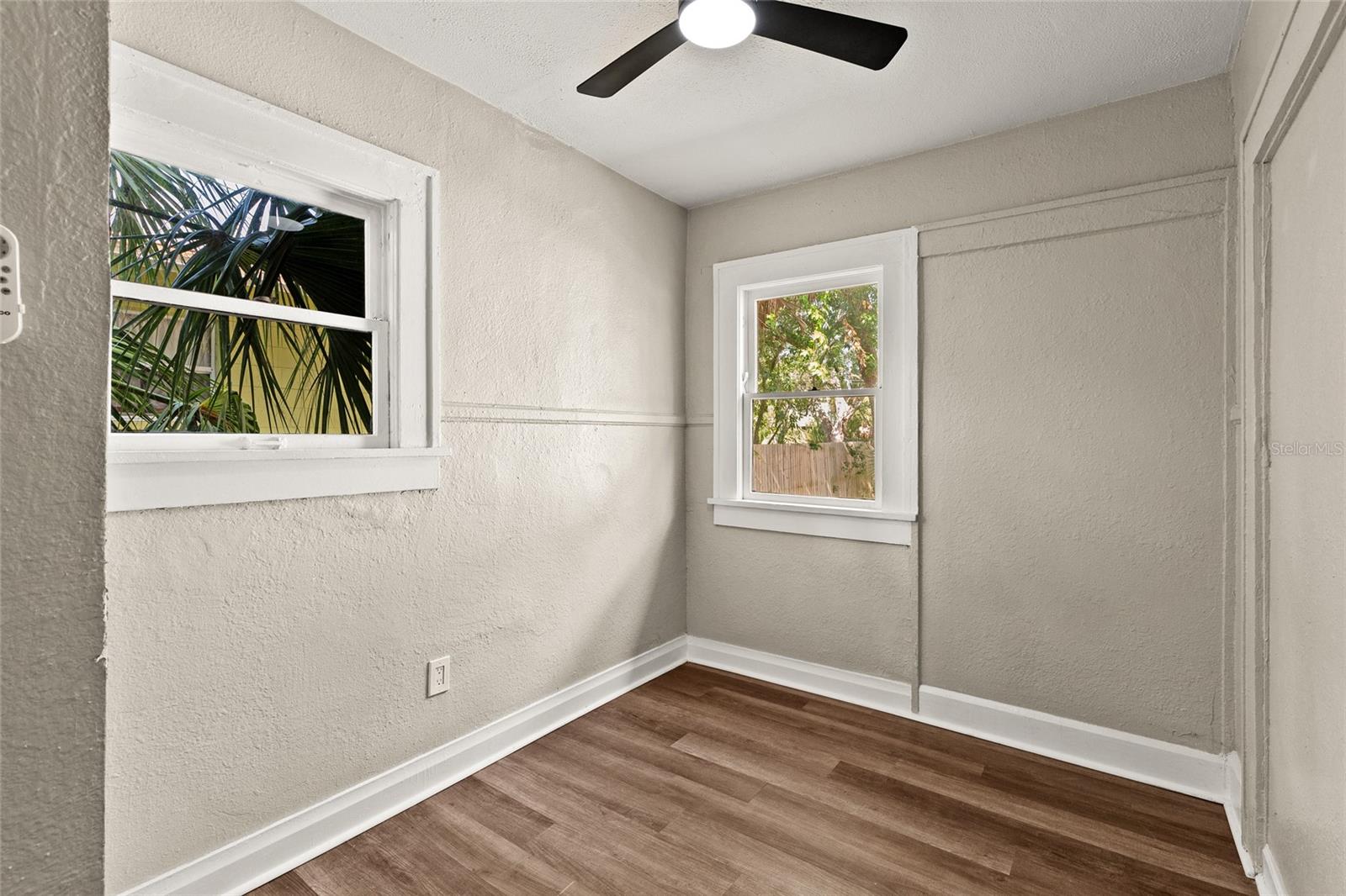 2329 7 ST S, ST PETERSBURG, FL — photo 27