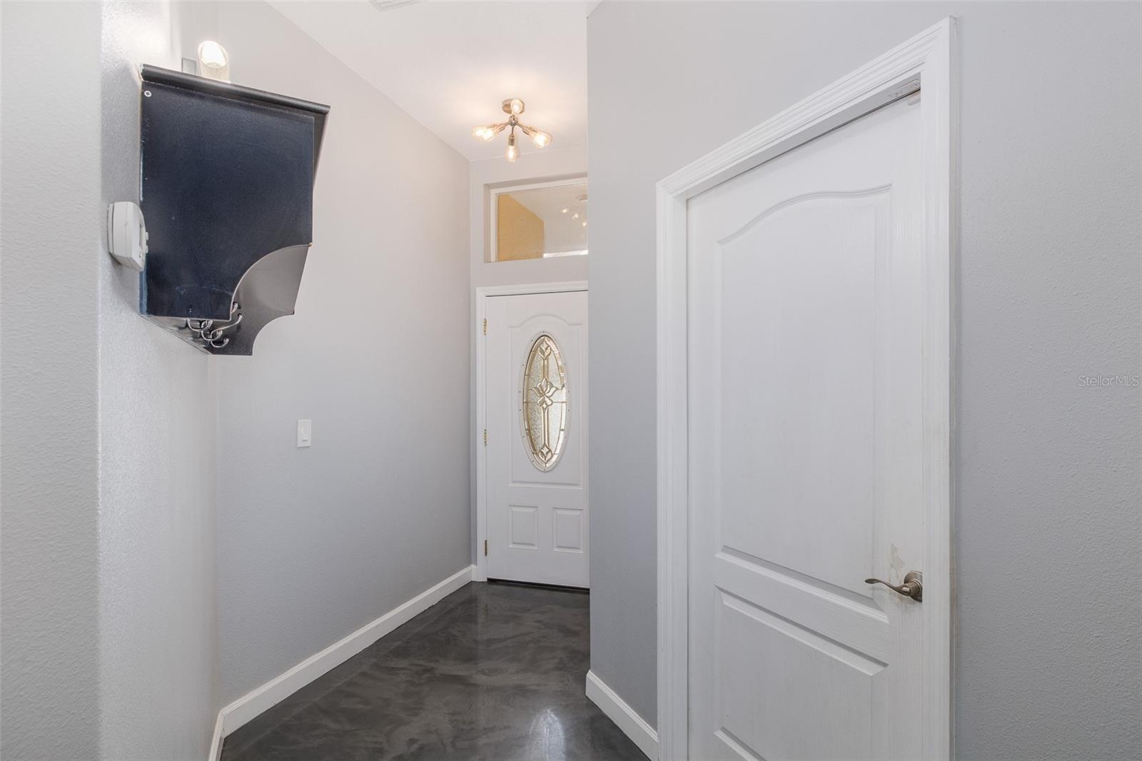 2989 ESTANCIA PL, CLEARWATER, FL — photo 9