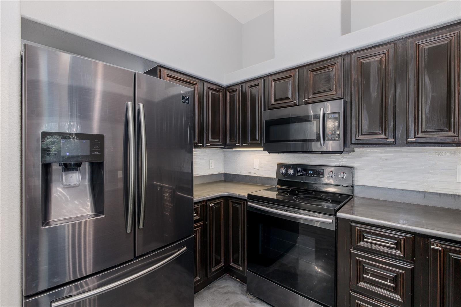 2989 ESTANCIA PL, CLEARWATER, FL — photo 12