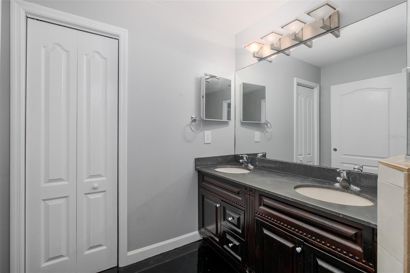 2989 ESTANCIA PL, CLEARWATER, FL — photo 26