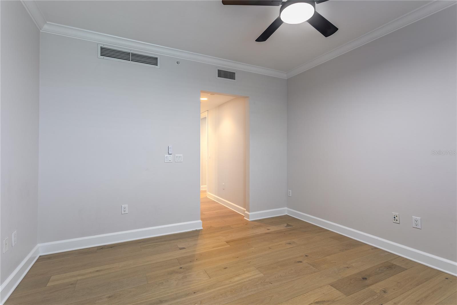 300 BEACH DR NE #1904, ST PETERSBURG, FL — photo 15