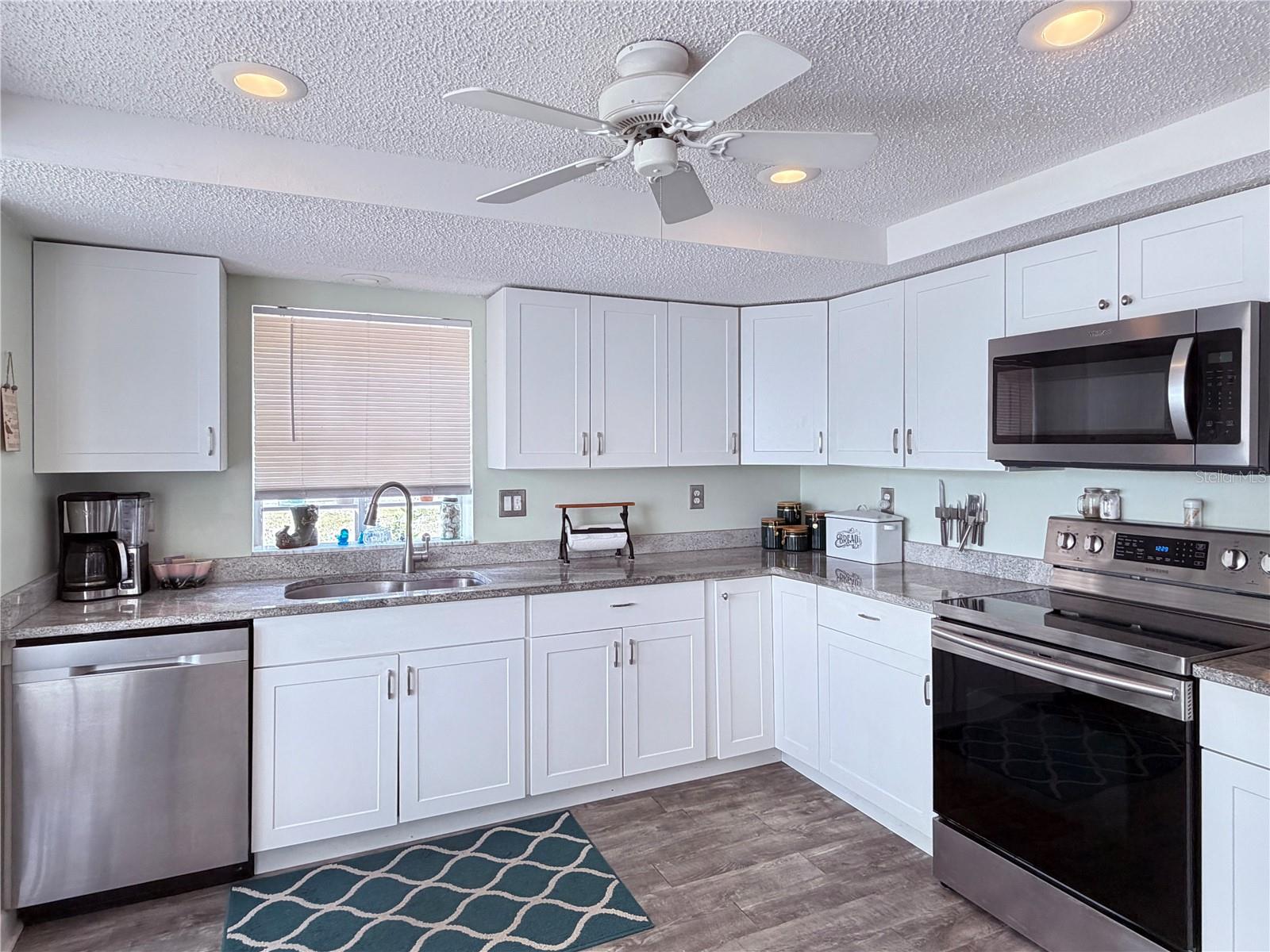 12901 CLUB DR, HUDSON, FL — photo 5
