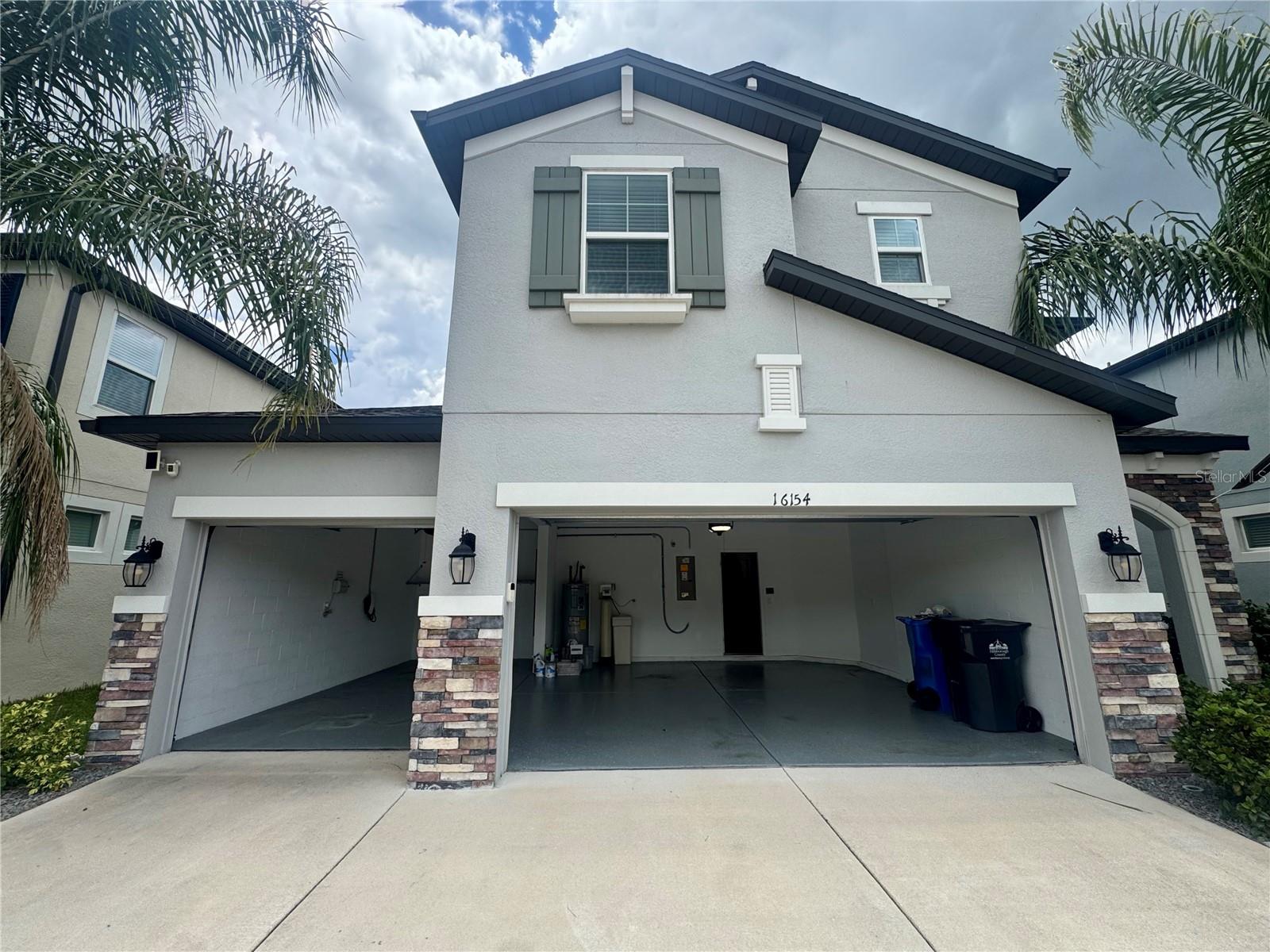 16154 MONTEREY GREENS CIR, TAMPA, FL — photo 2