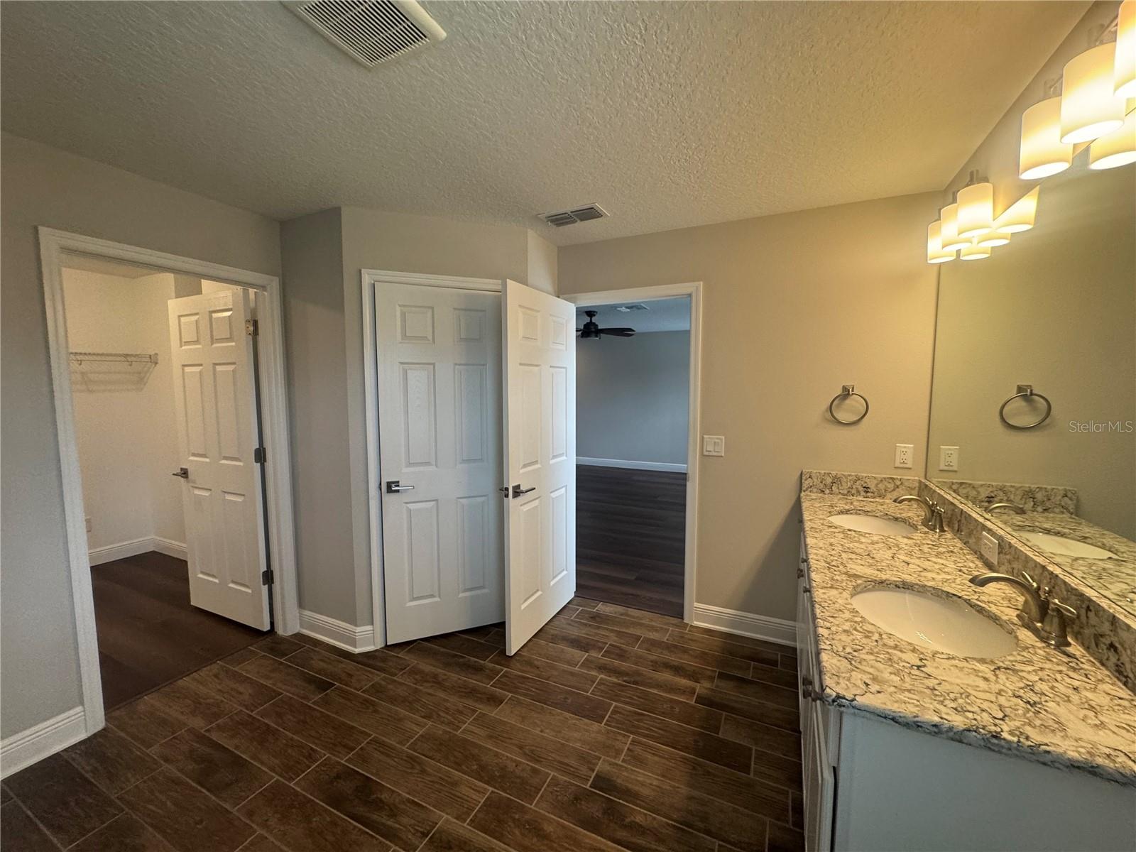 16154 MONTEREY GREENS CIR, TAMPA, FL — photo 22