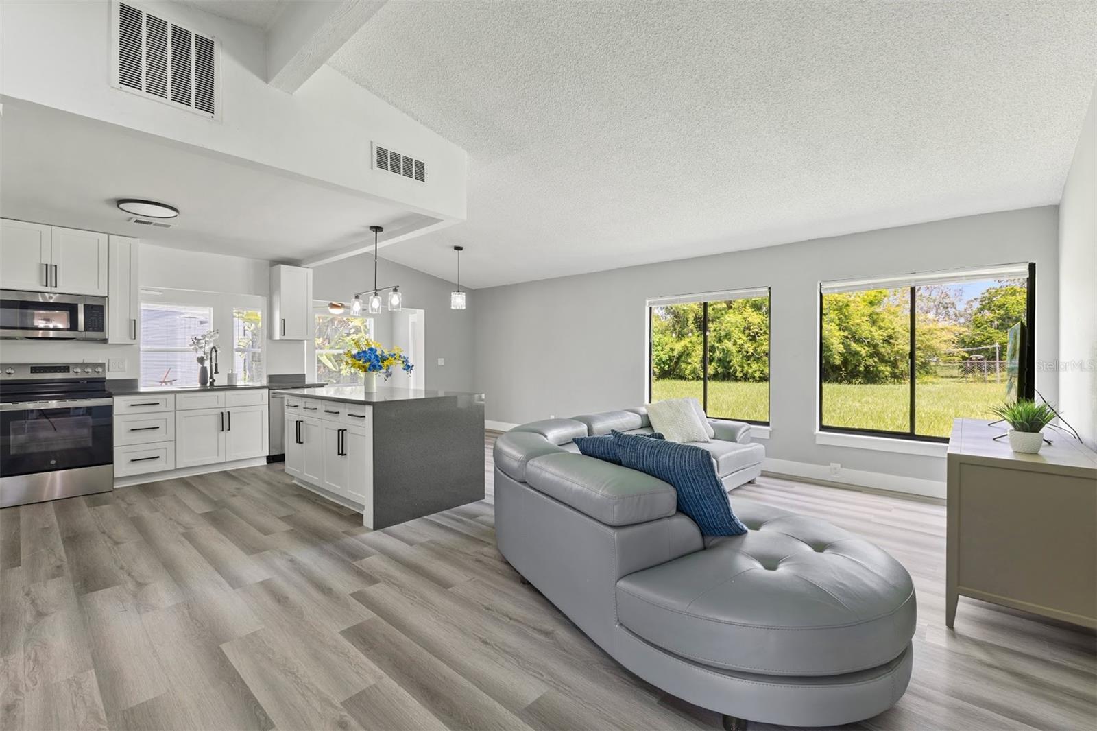 17 S FLAG CT, KISSIMMEE, FL — photo 4
