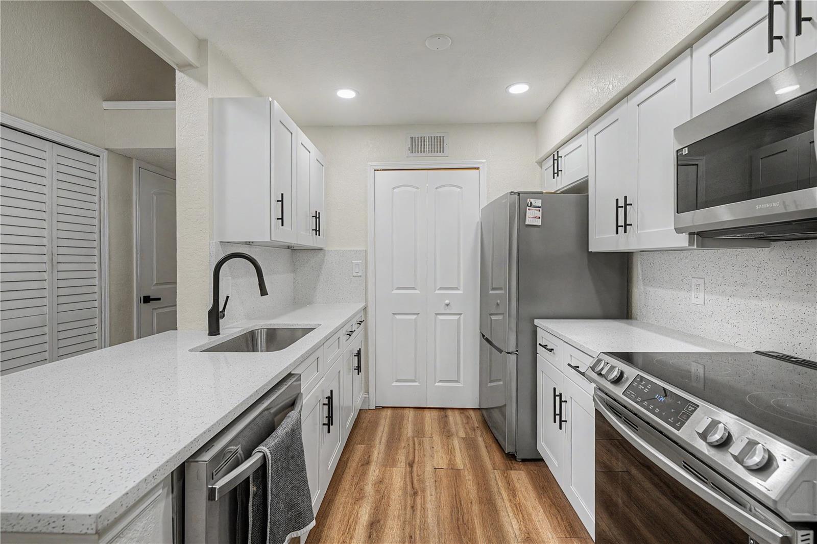 3266 HAVILAND CT #303, PALM HARBOR, FL — photo 13