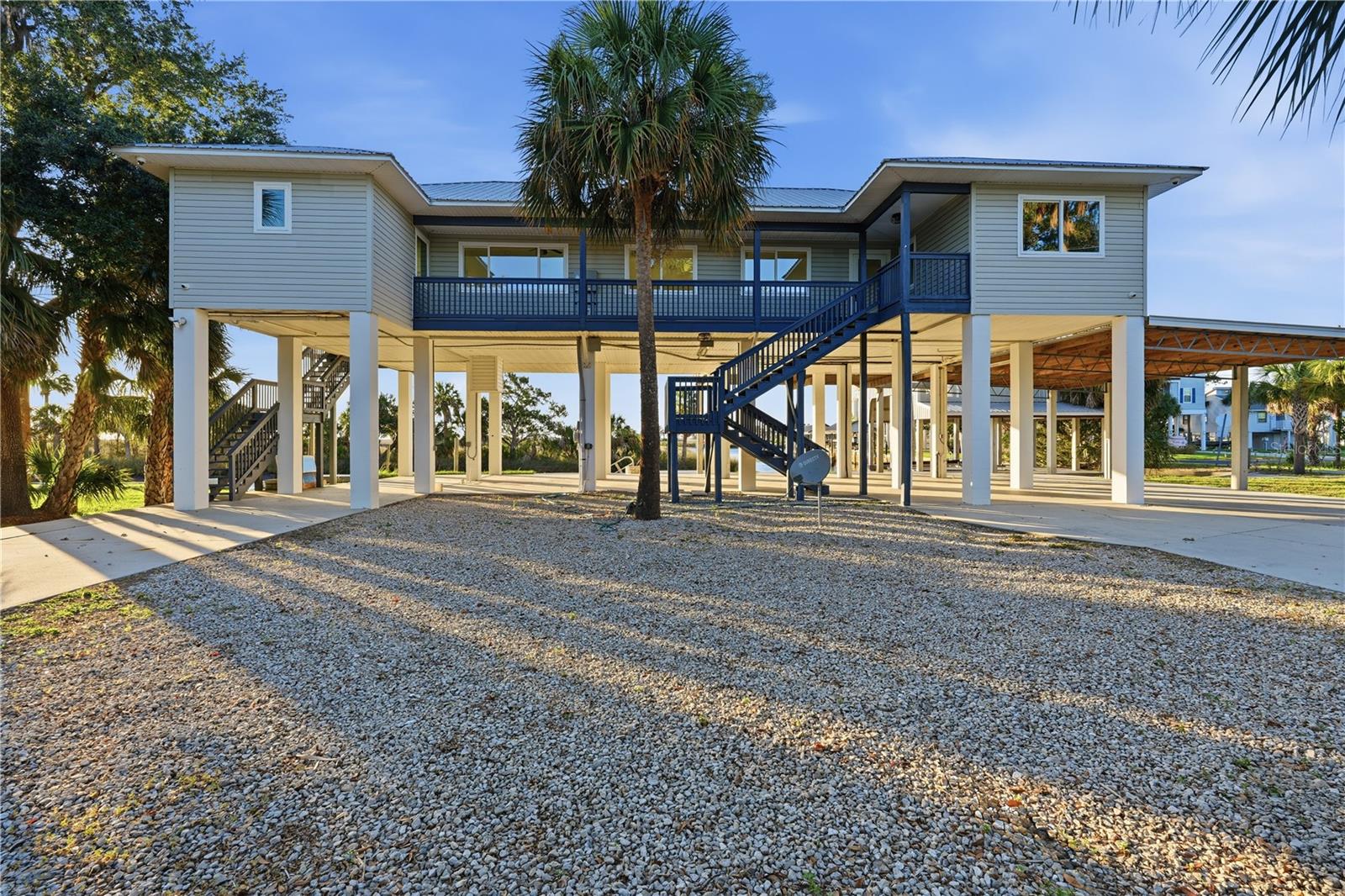 38 SE 195TH ST, SUWANNEE, FL — photo 3