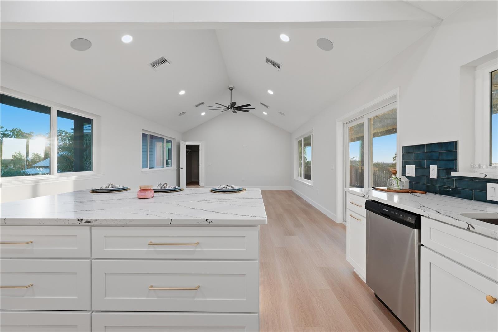 38 SE 195TH ST, SUWANNEE, FL — photo 19