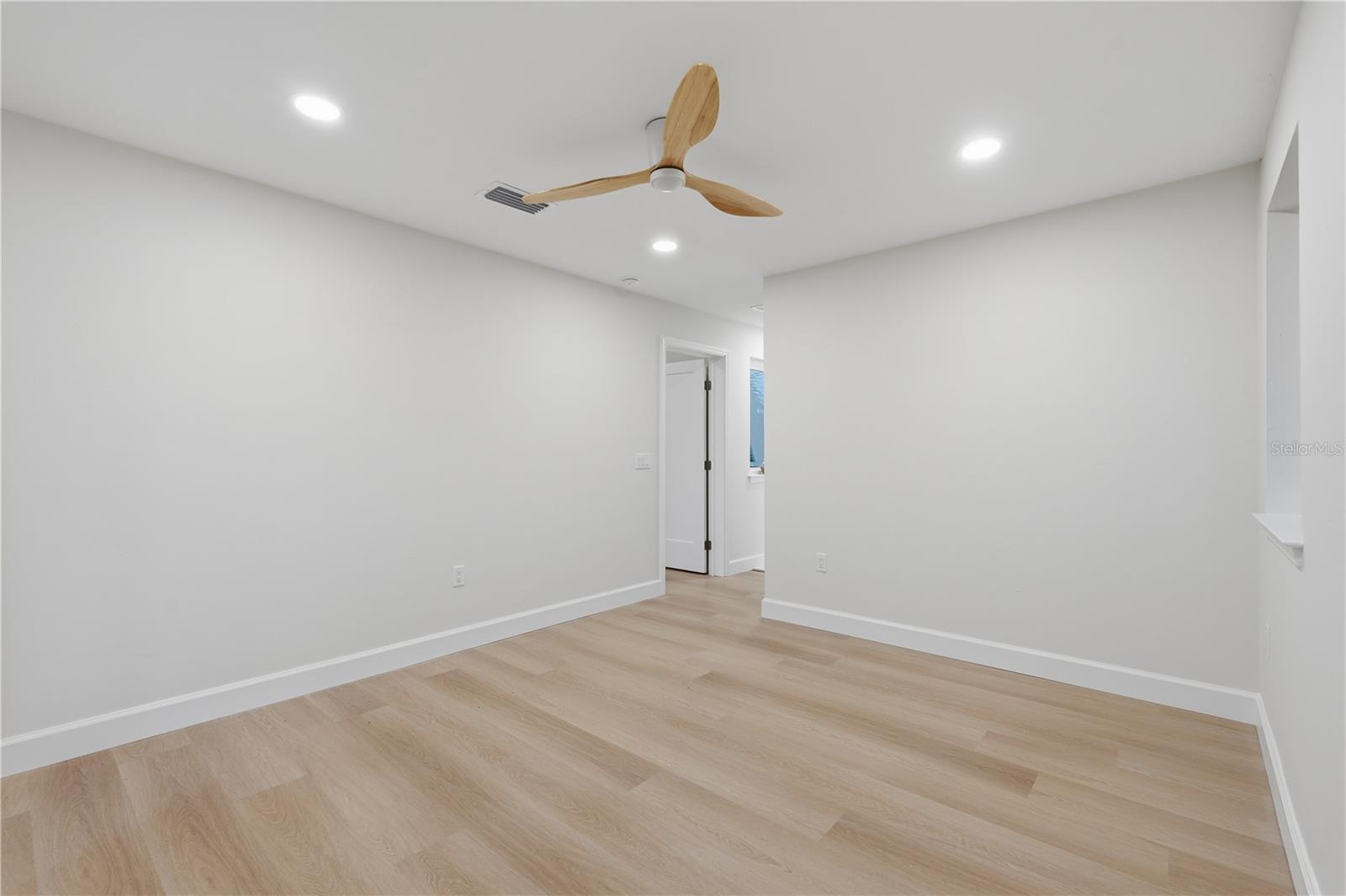 38 SE 195TH ST, SUWANNEE, FL — photo 27
