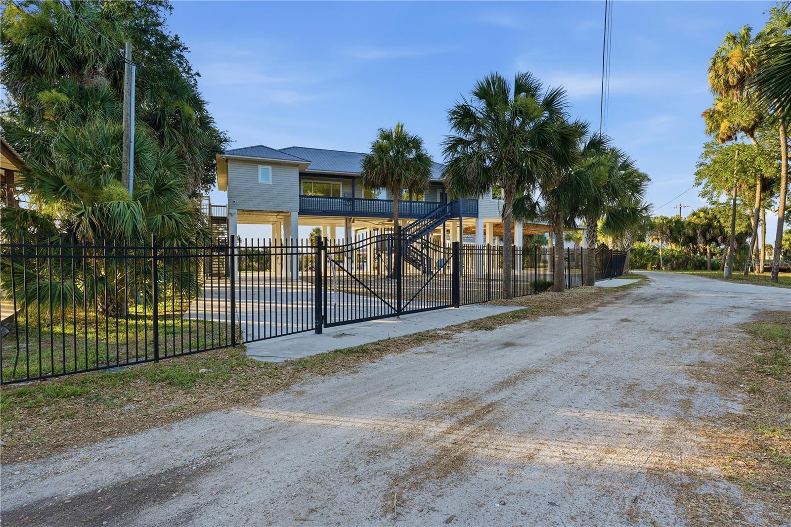 38 SE 195TH ST, SUWANNEE, FL — photo 59