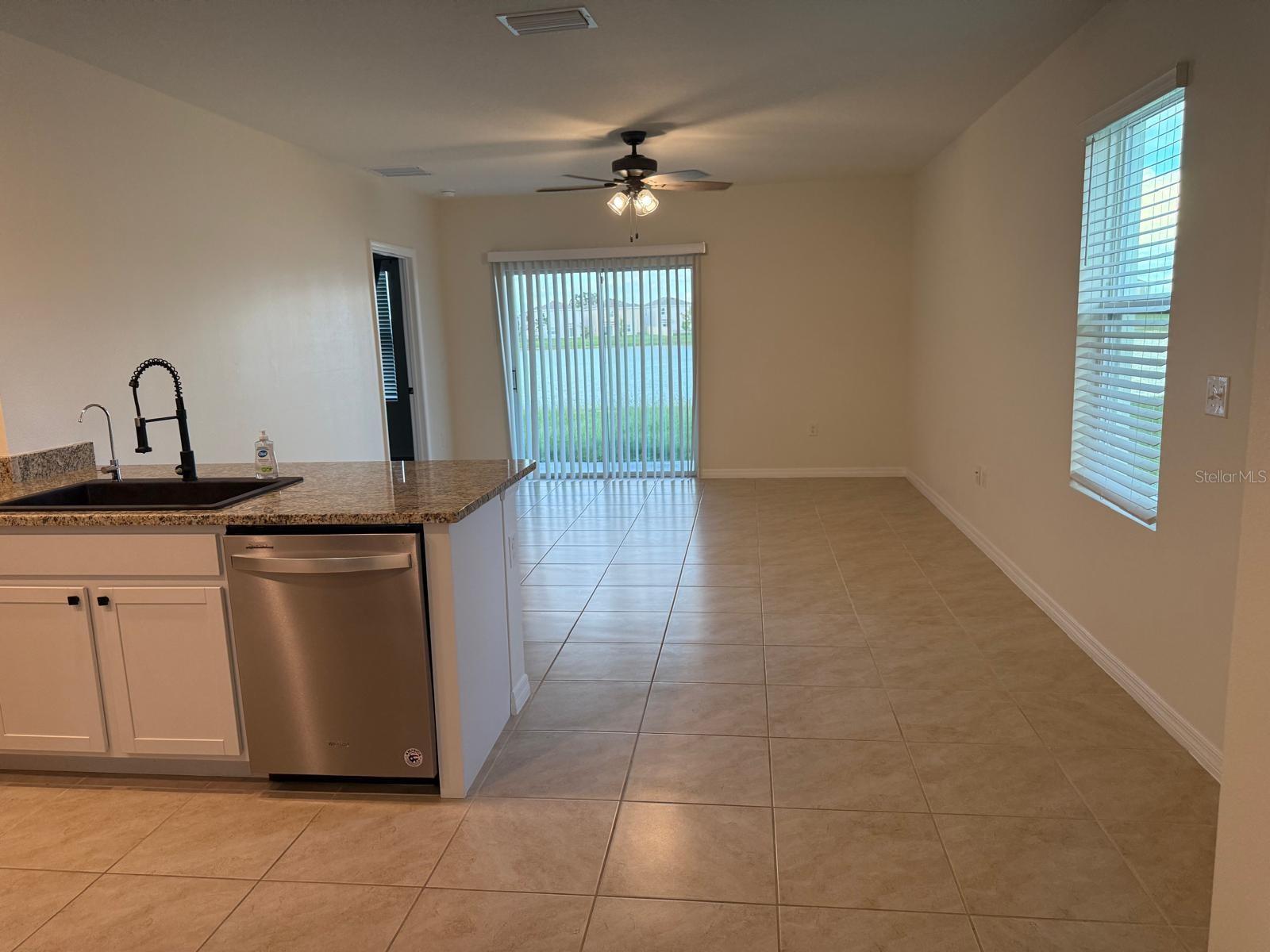 10864 PENNY GALE LOOP, SAN ANTONIO, FL — photo 7