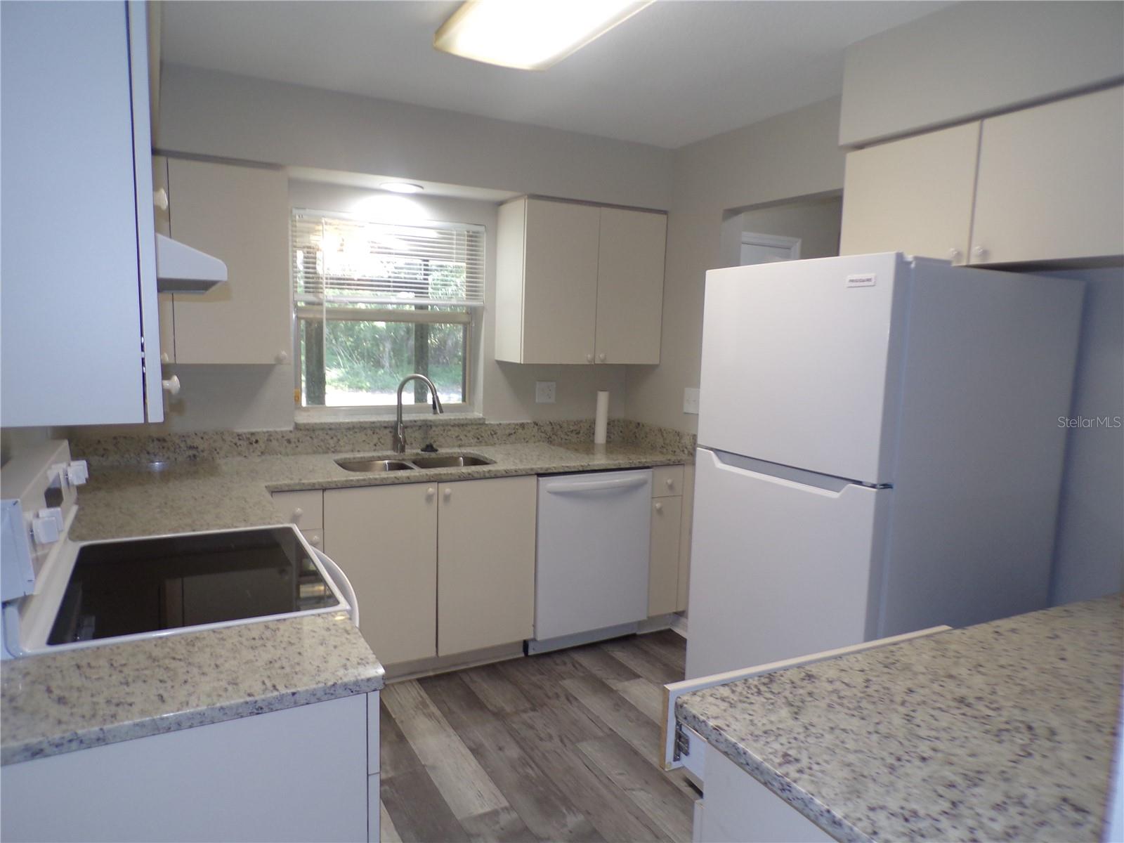 1088 MELVILLE RD #A, PUNTA GORDA, FL — photo 8