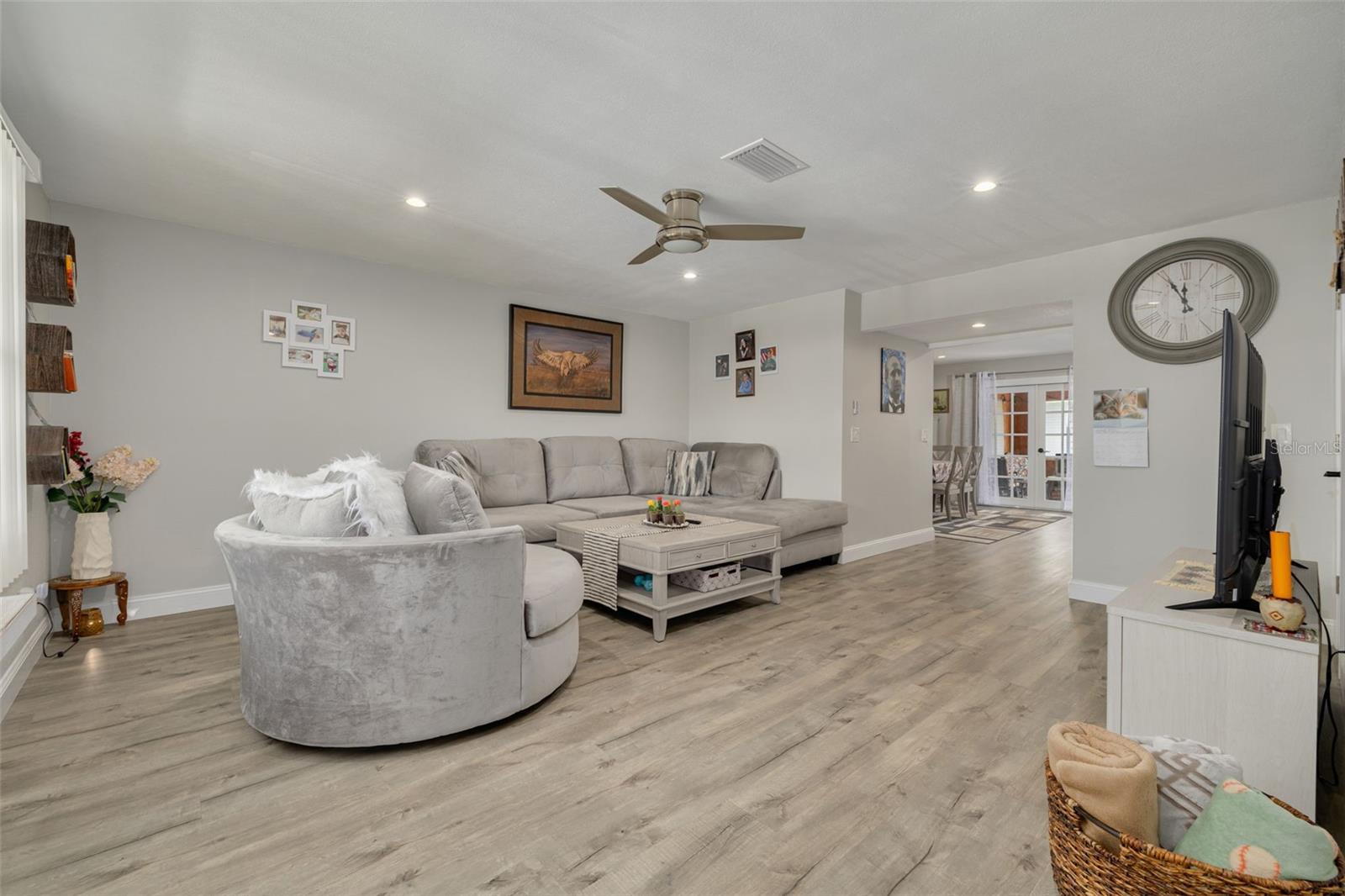 802 MINDY CT #802, LARGO, FL — photo 11