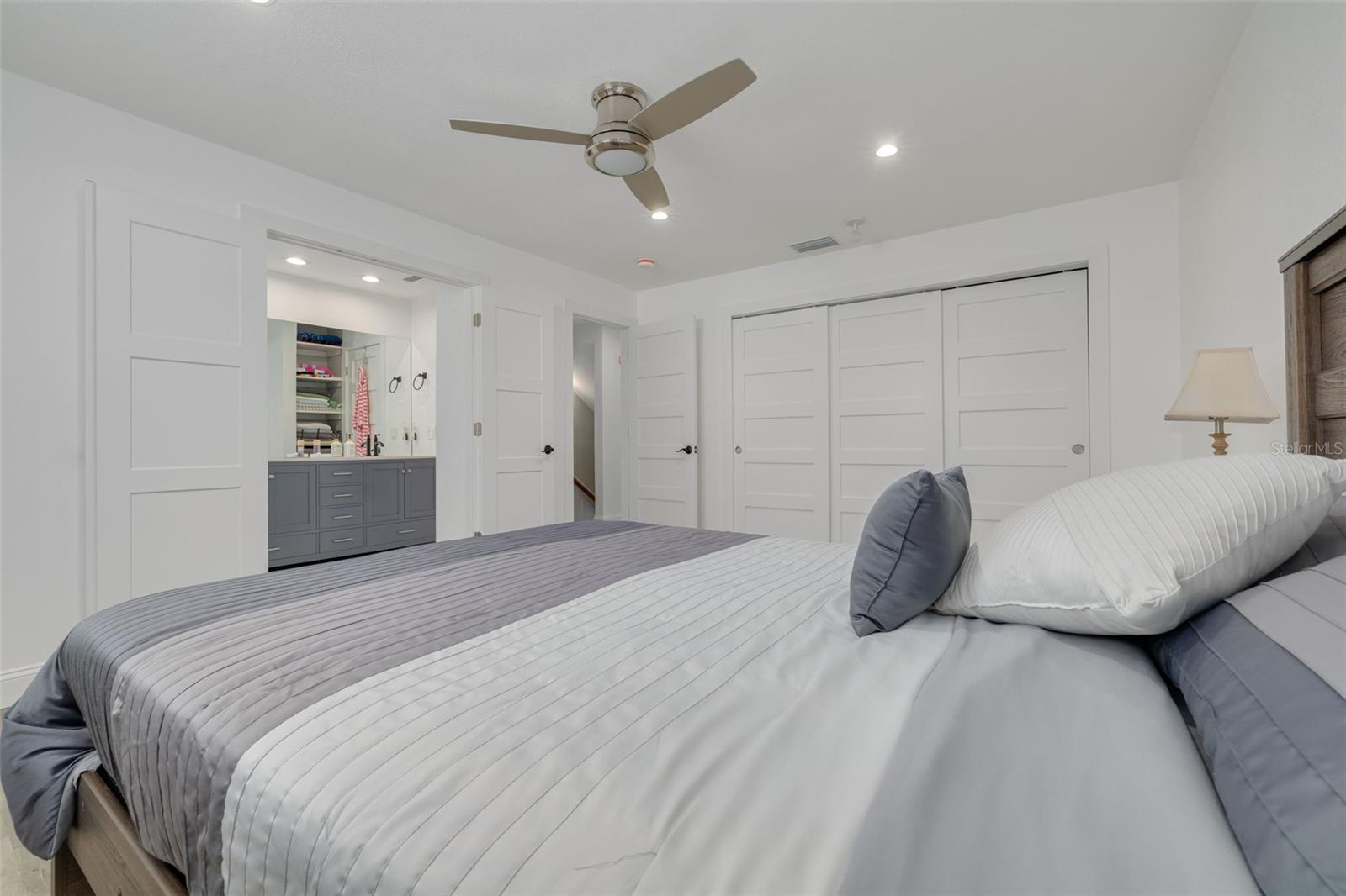 802 MINDY CT #802, LARGO, FL — photo 22