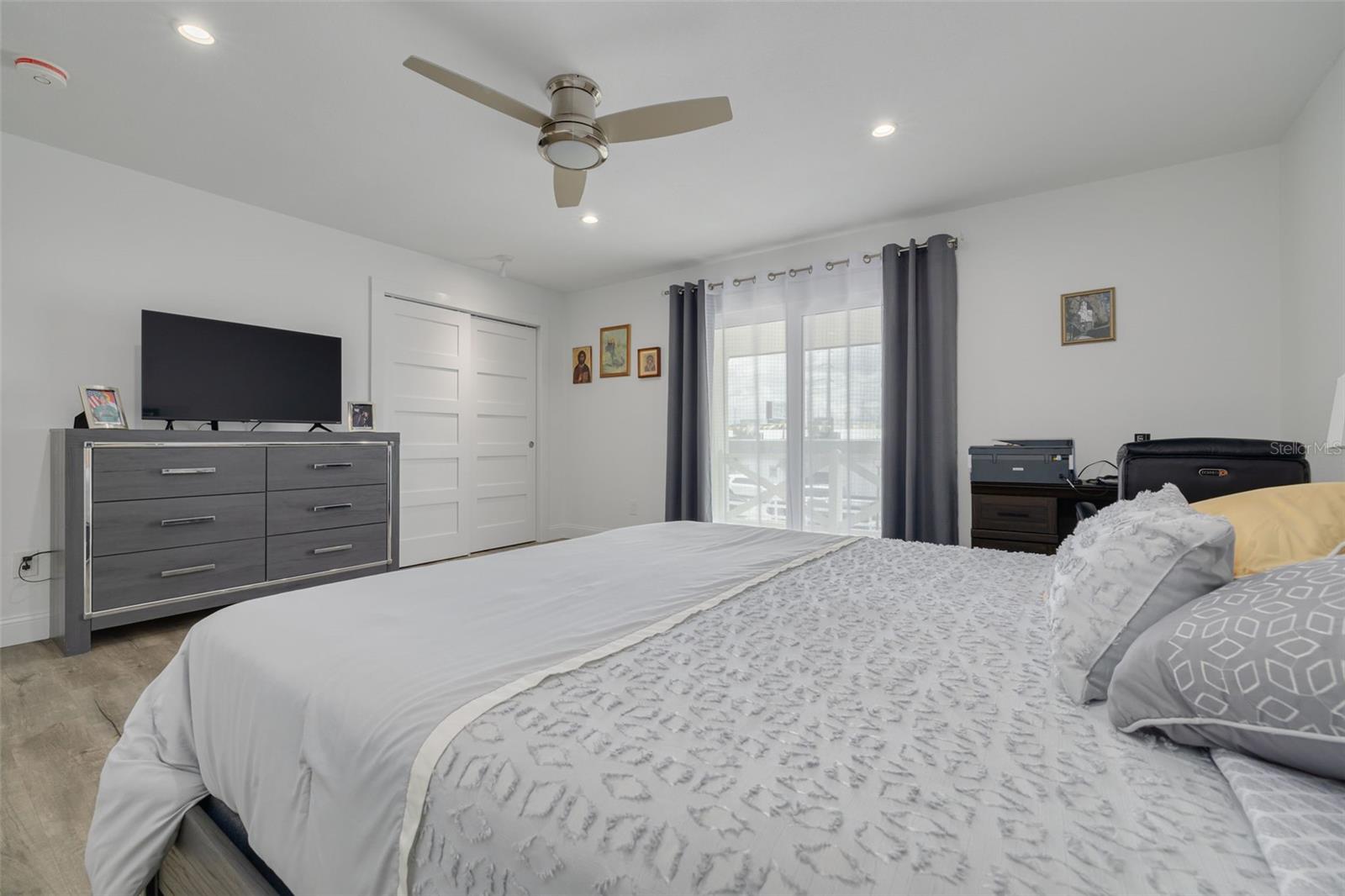 802 MINDY CT #802, LARGO, FL — photo 27