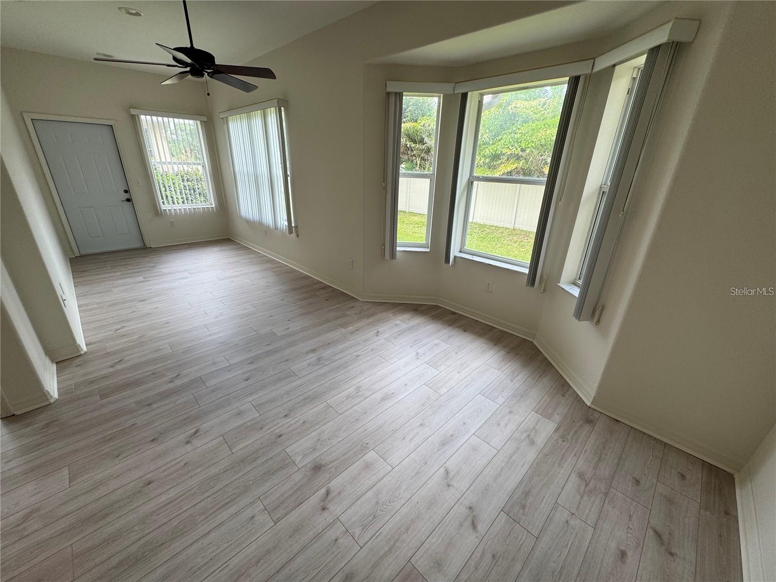 315 AUBURN WOODS CIR, VENICE, FL — photo 9
