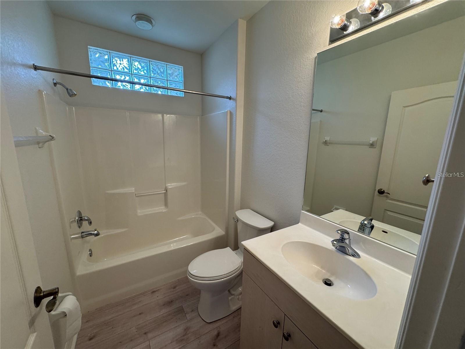 315 AUBURN WOODS CIR, VENICE, FL — photo 15