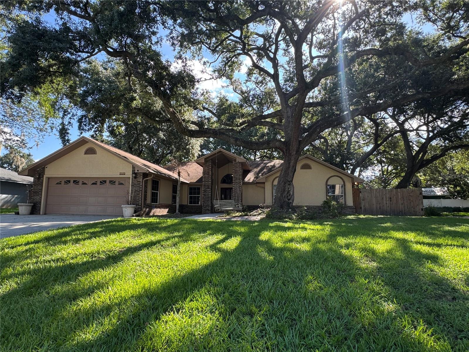 915 HEATHERBROOK DR, AUBURNDALE, FL