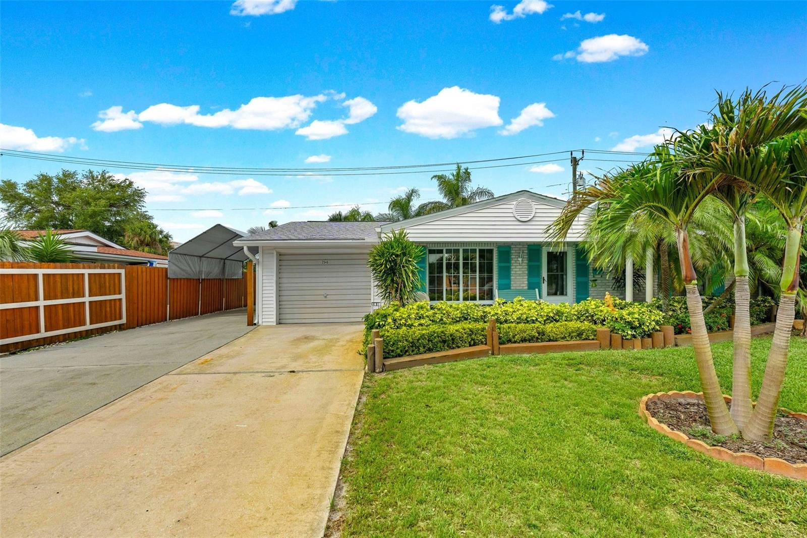2545 EDNOR ST, PORT CHARLOTTE, FL — photo 2