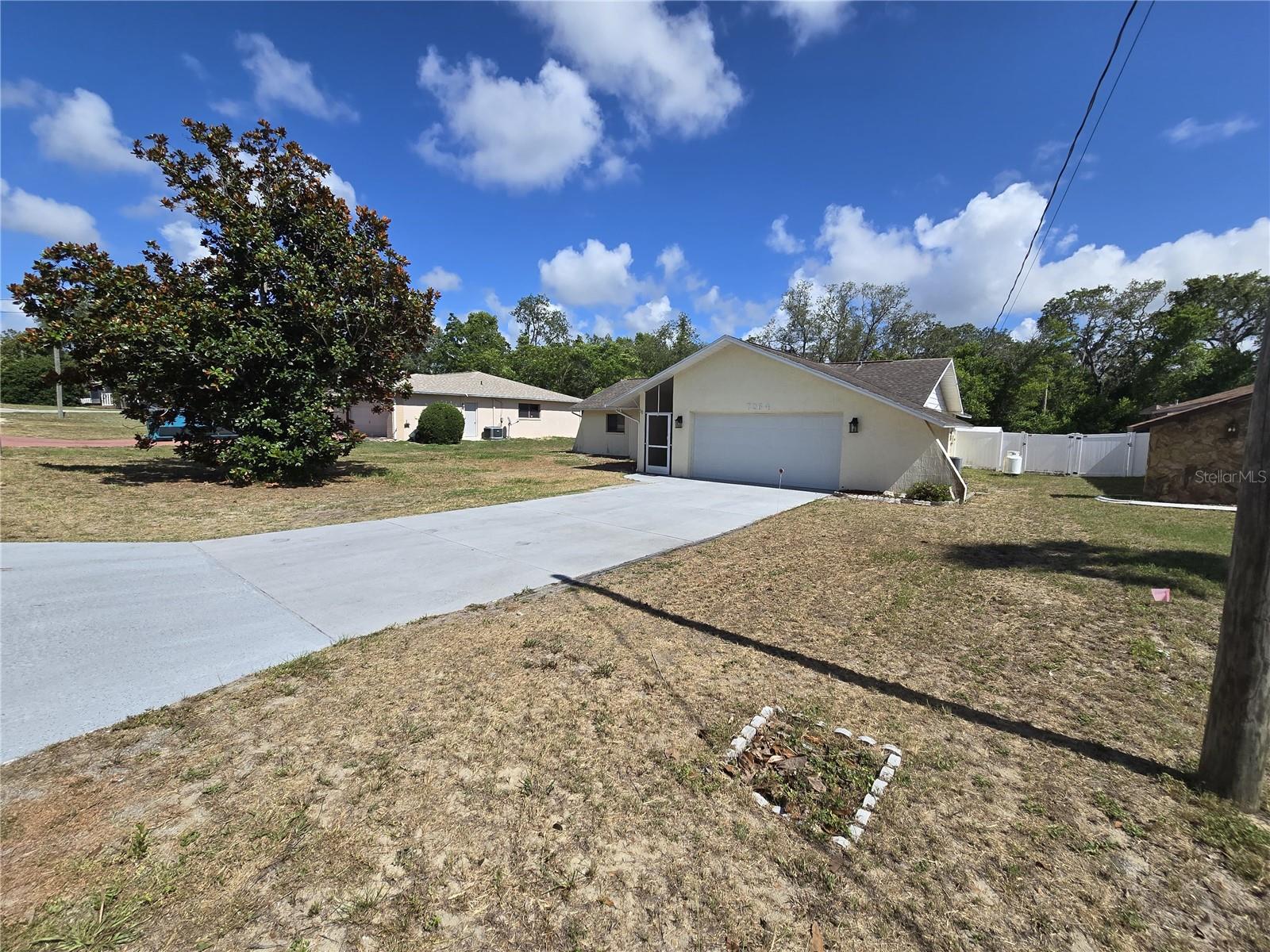 7264 LINDHURST ST, SPRING HILL, FL — photo 2