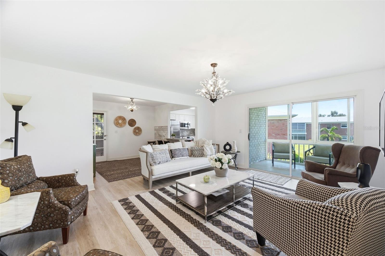 3595 40TH AVE S #3, ST PETERSBURG, FL — photo 2