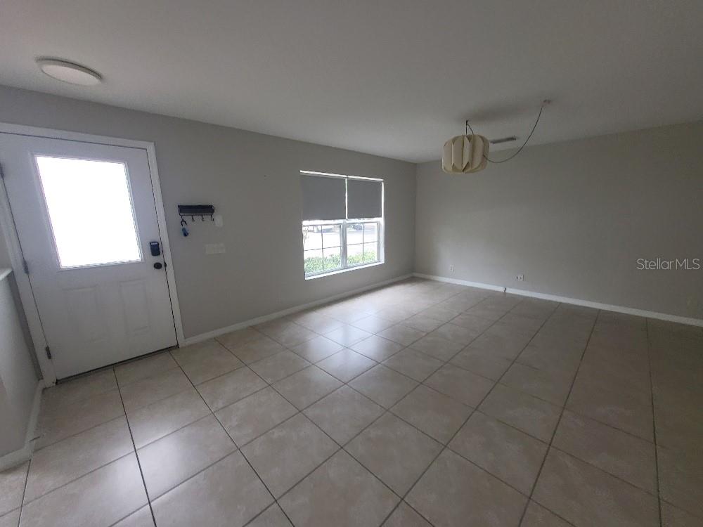 3874 MARINER DR, ST PETERSBURG, FL — photo 5