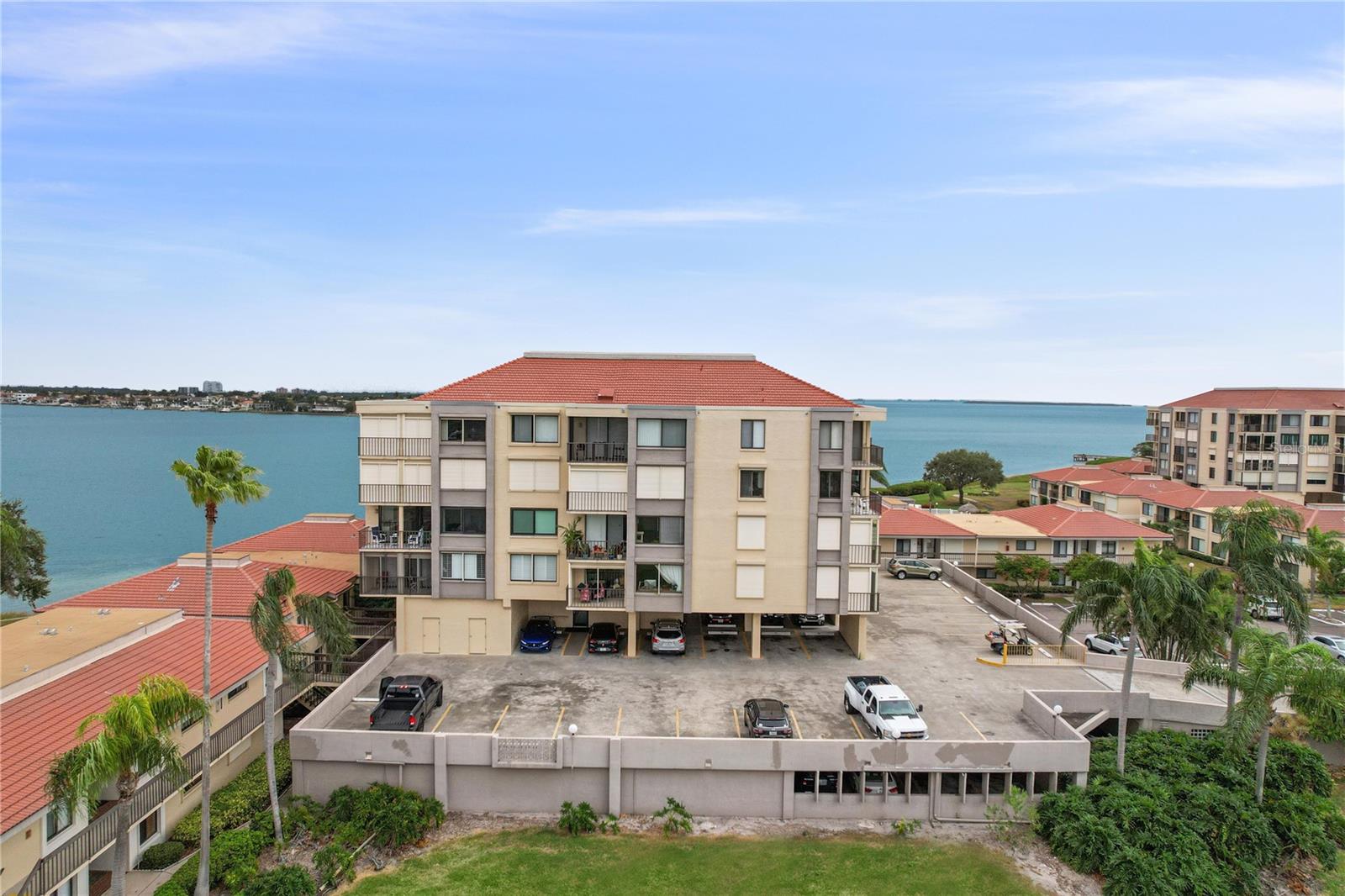 6104 PALMA DEL MAR BLVD S #302, ST PETERSBURG, FL — photo 33