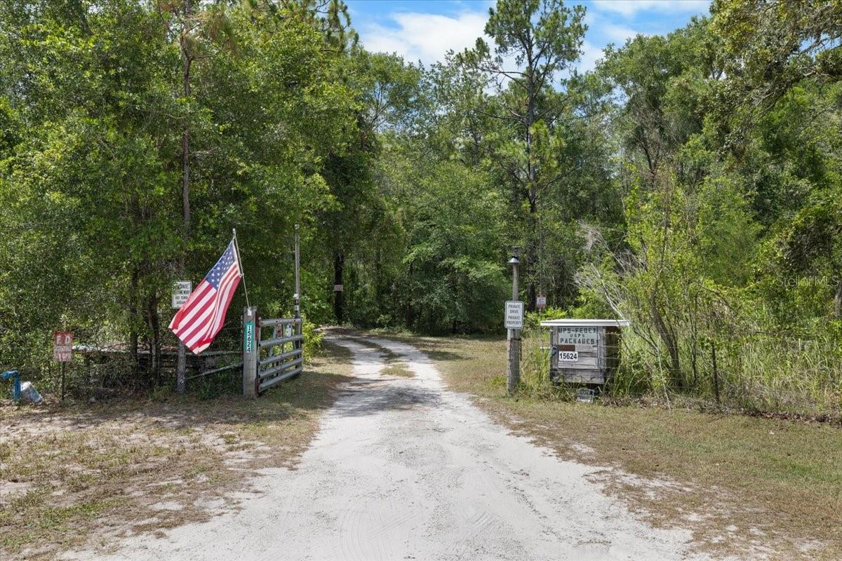 15624 PEACE BLVD, SPRING HILL, FL — photo 3