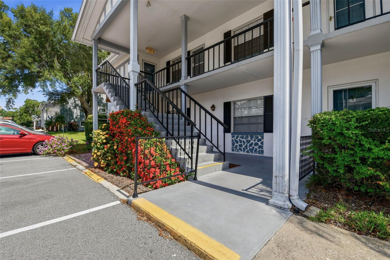 100 GLENNES LN #204, DUNEDIN, FL — photo 3