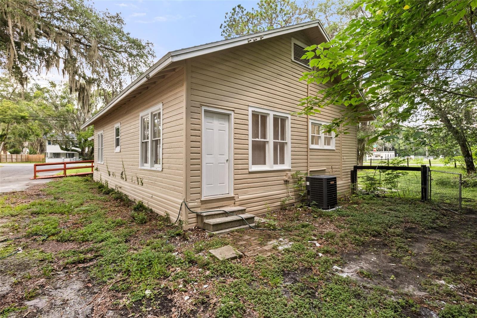 1921 NE 8TH RD, OCALA, FL — photo 37