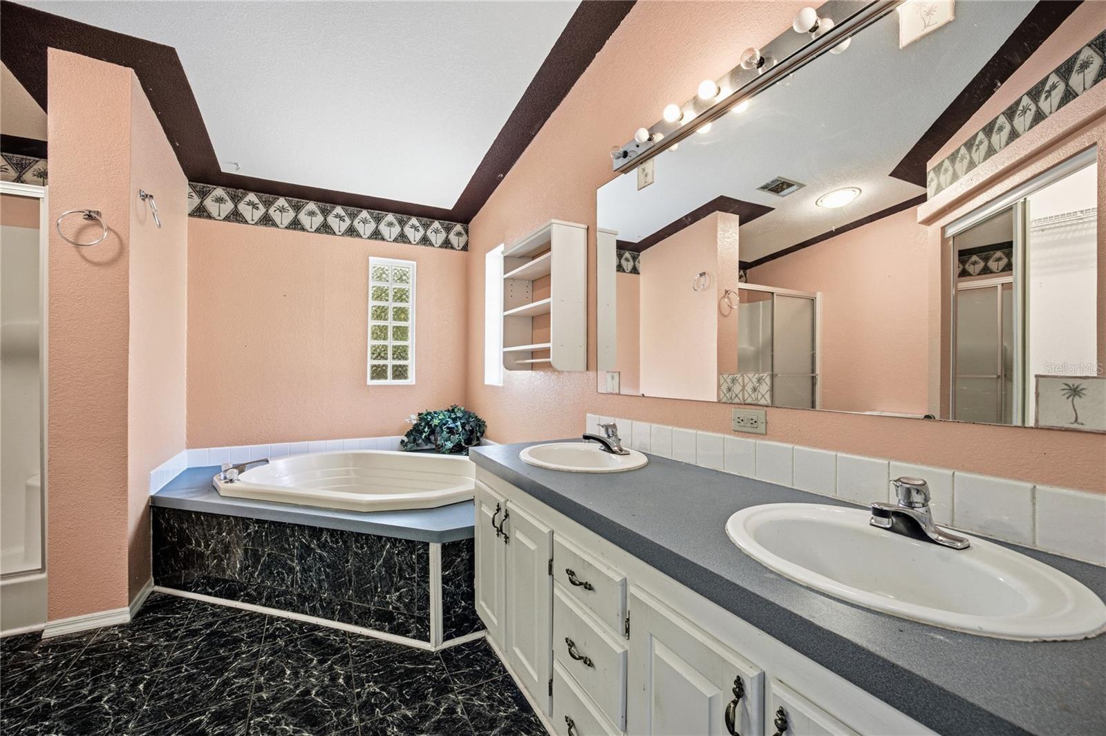 819 LENORE AVE, INTERLACHEN, FL — photo 14