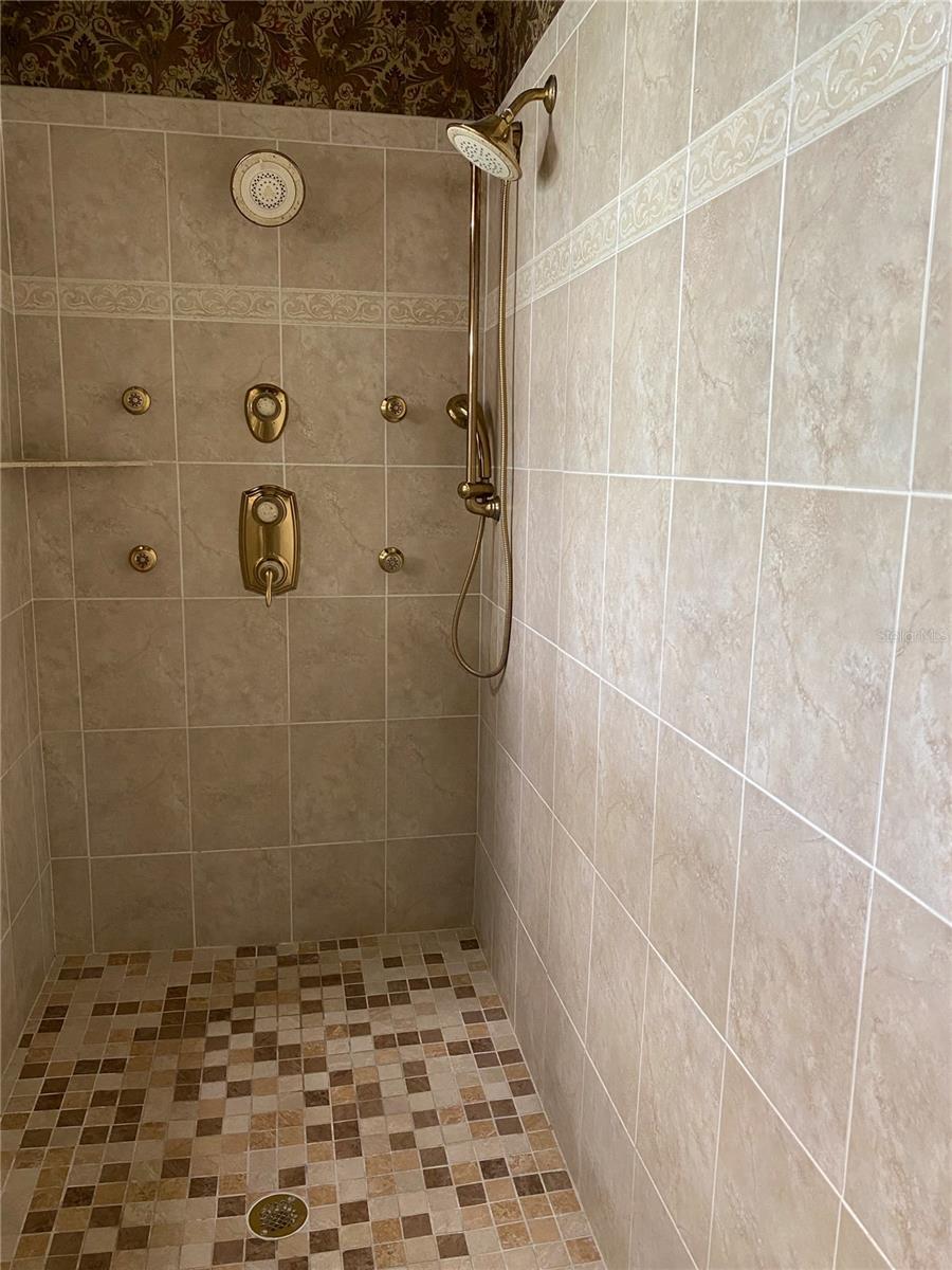 21430 DRAYCOTT WAY, LAND O LAKES, FL — photo 42