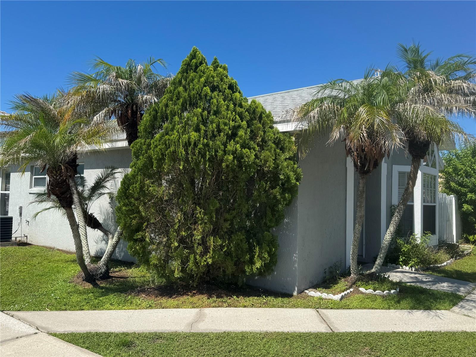 2399 HARBOR TOWN DR, KISSIMMEE, FL — photo 2