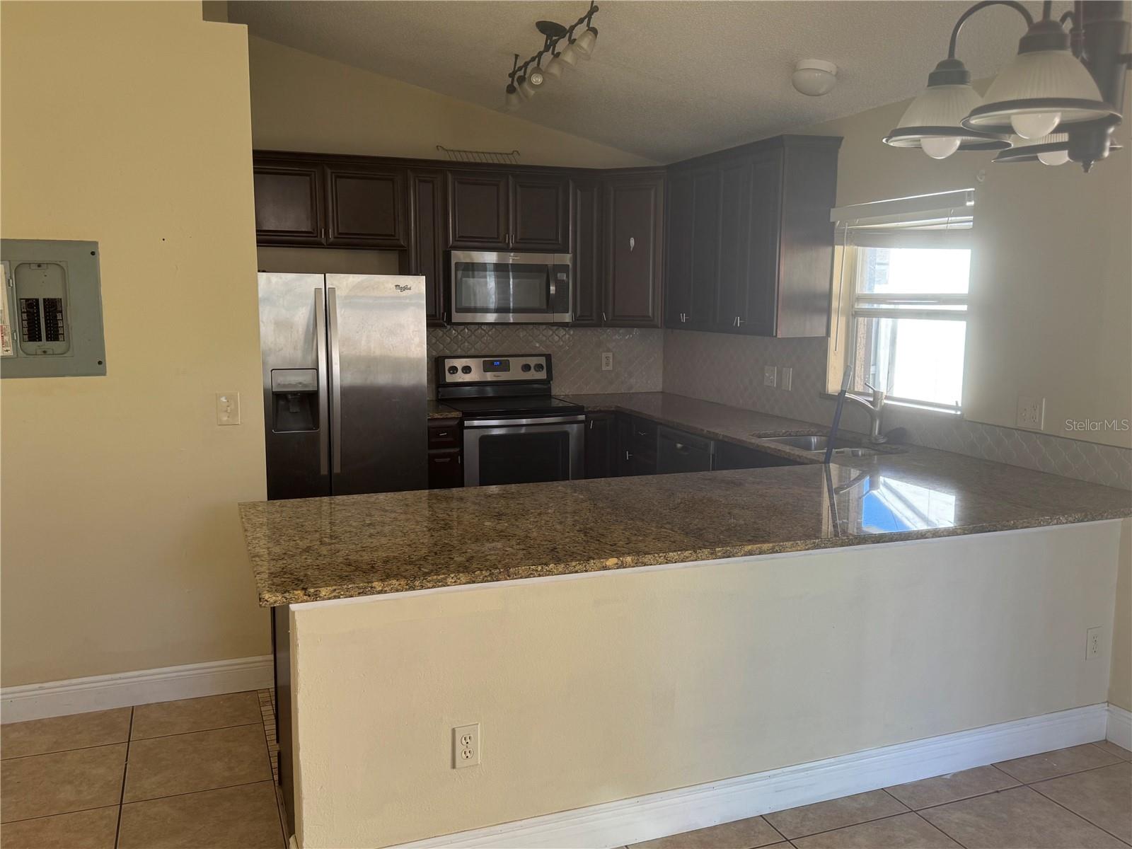 2399 HARBOR TOWN DR, KISSIMMEE, FL — photo 6