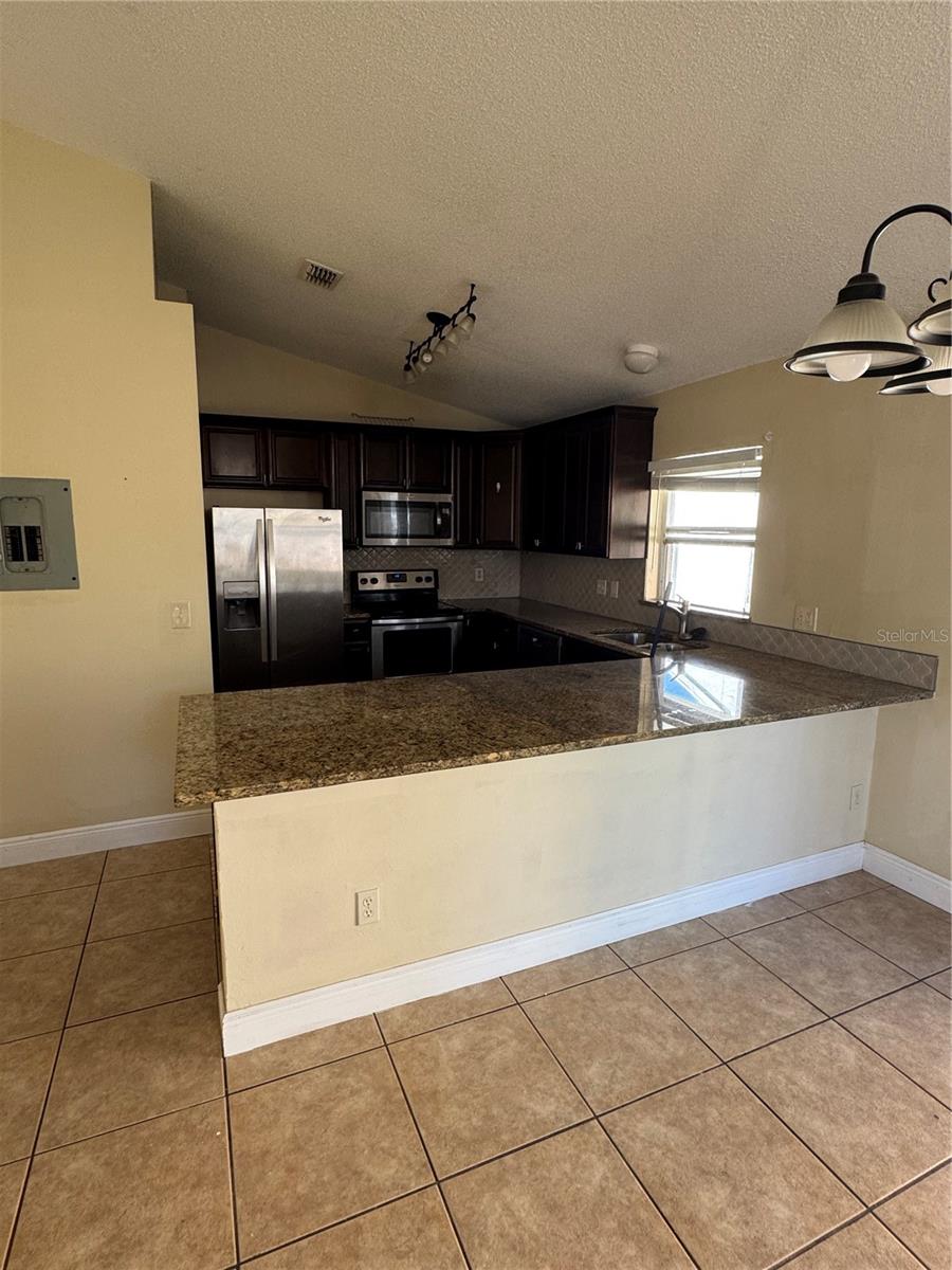2399 HARBOR TOWN DR, KISSIMMEE, FL — photo 10