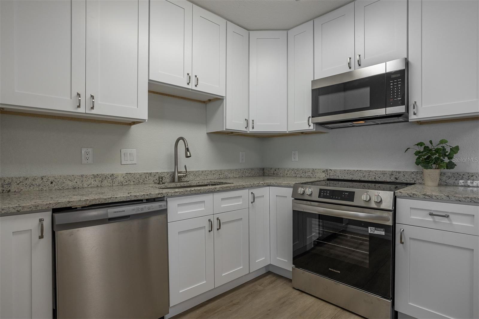 711 BAYSHORE DR, TARPON SPRINGS, FL — photo 18