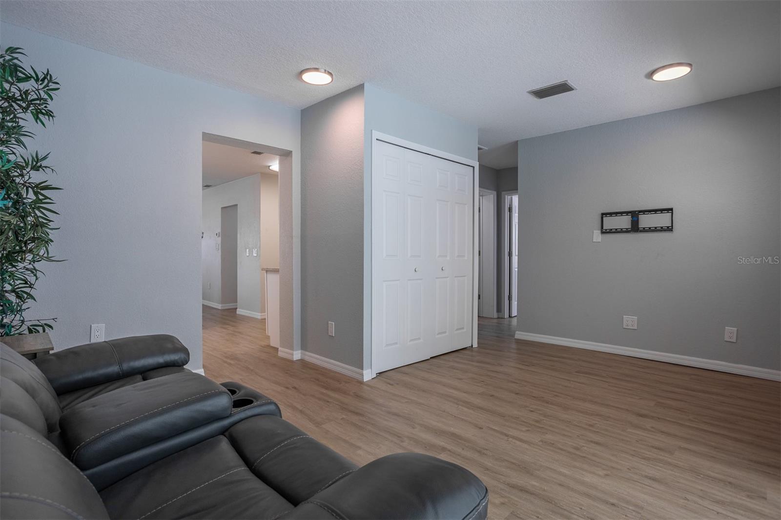 711 BAYSHORE DR, TARPON SPRINGS, FL — photo 20