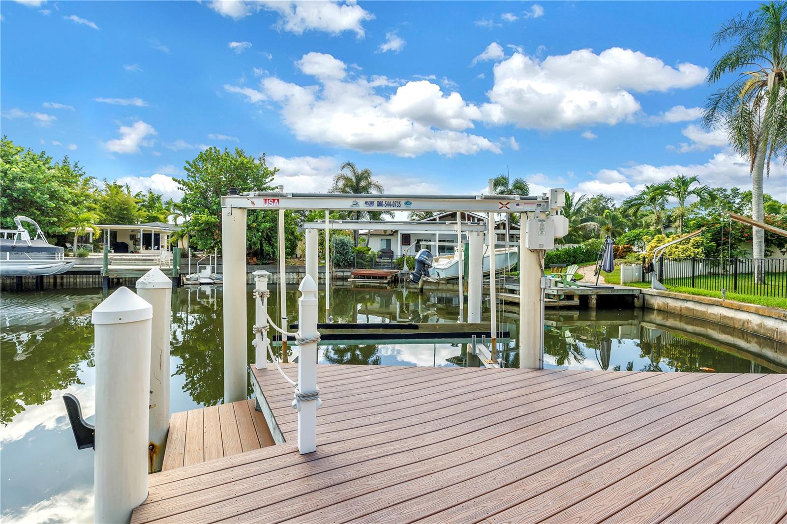 1820 TANGLEWOOD DR NE, ST PETERSBURG, FL — photo 48