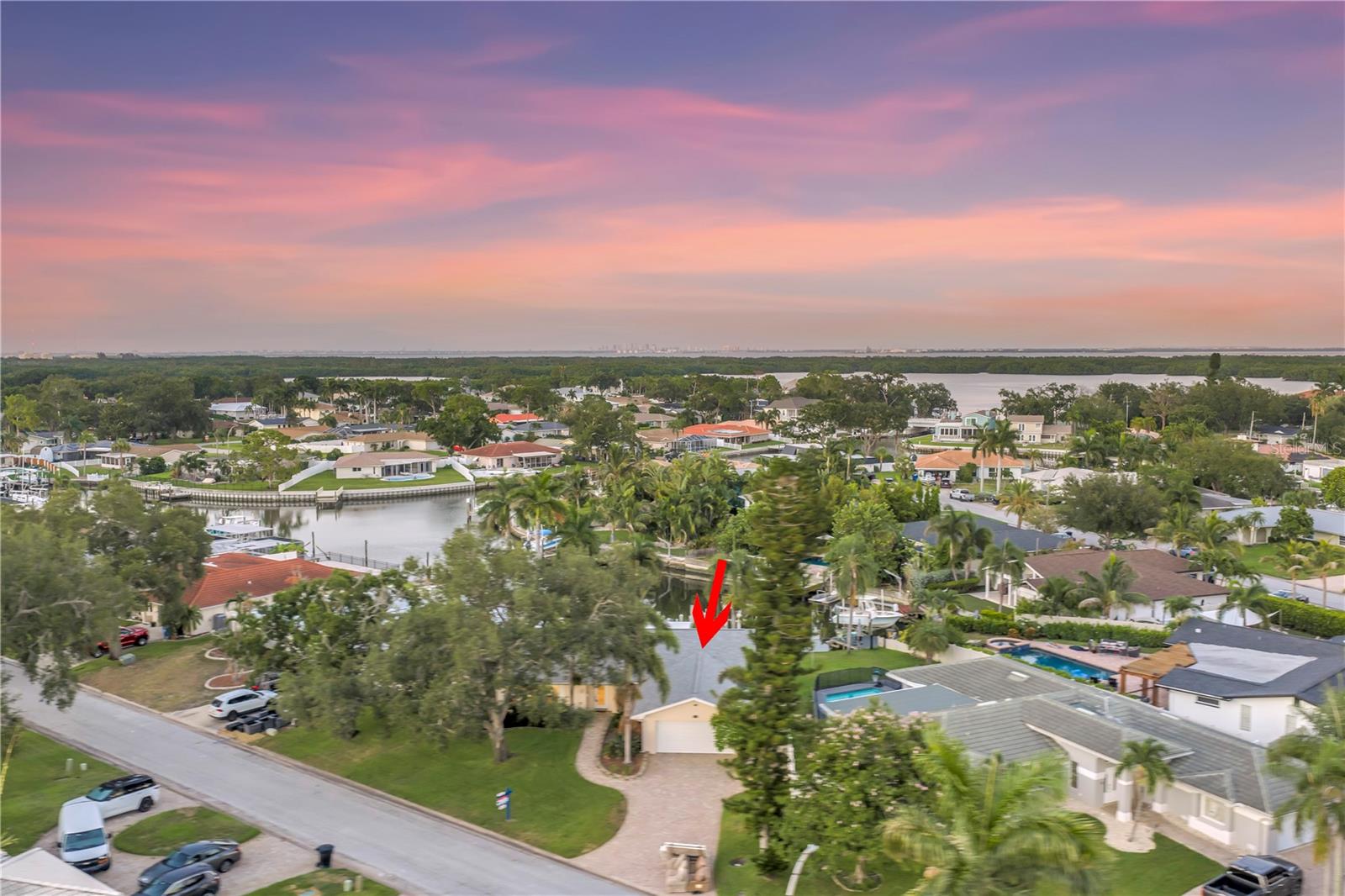 1820 TANGLEWOOD DR NE, ST PETERSBURG, FL — photo 56