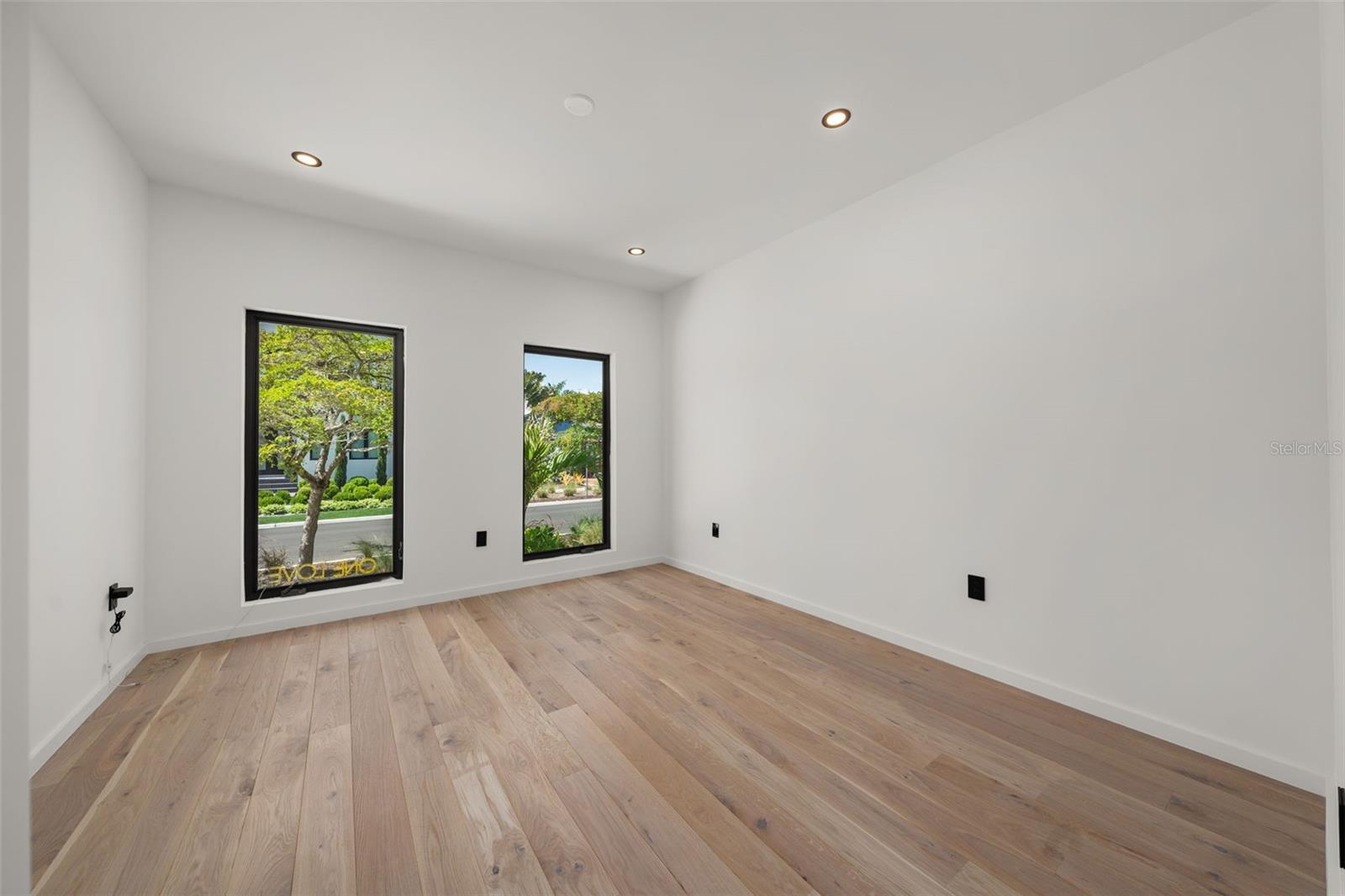 1681 OAK ST, SARASOTA, FL — photo 54