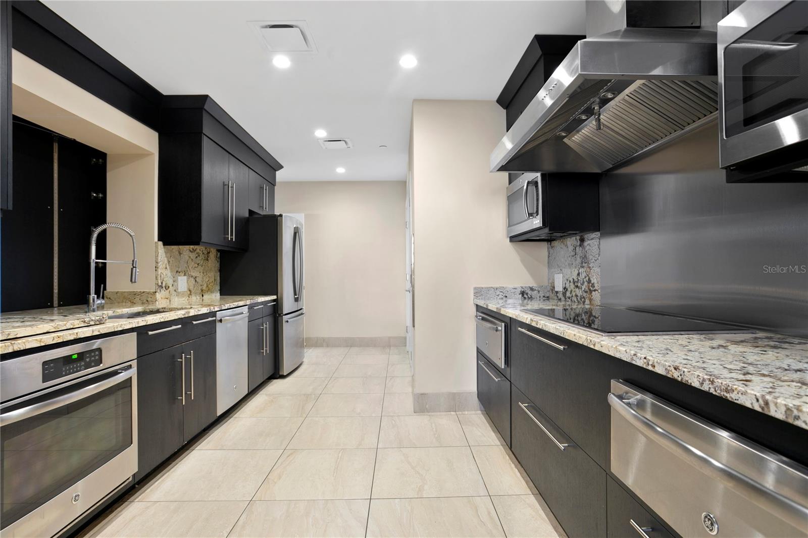 3301 BAYSHORE BLVD #2207B, TAMPA, FL — photo 81