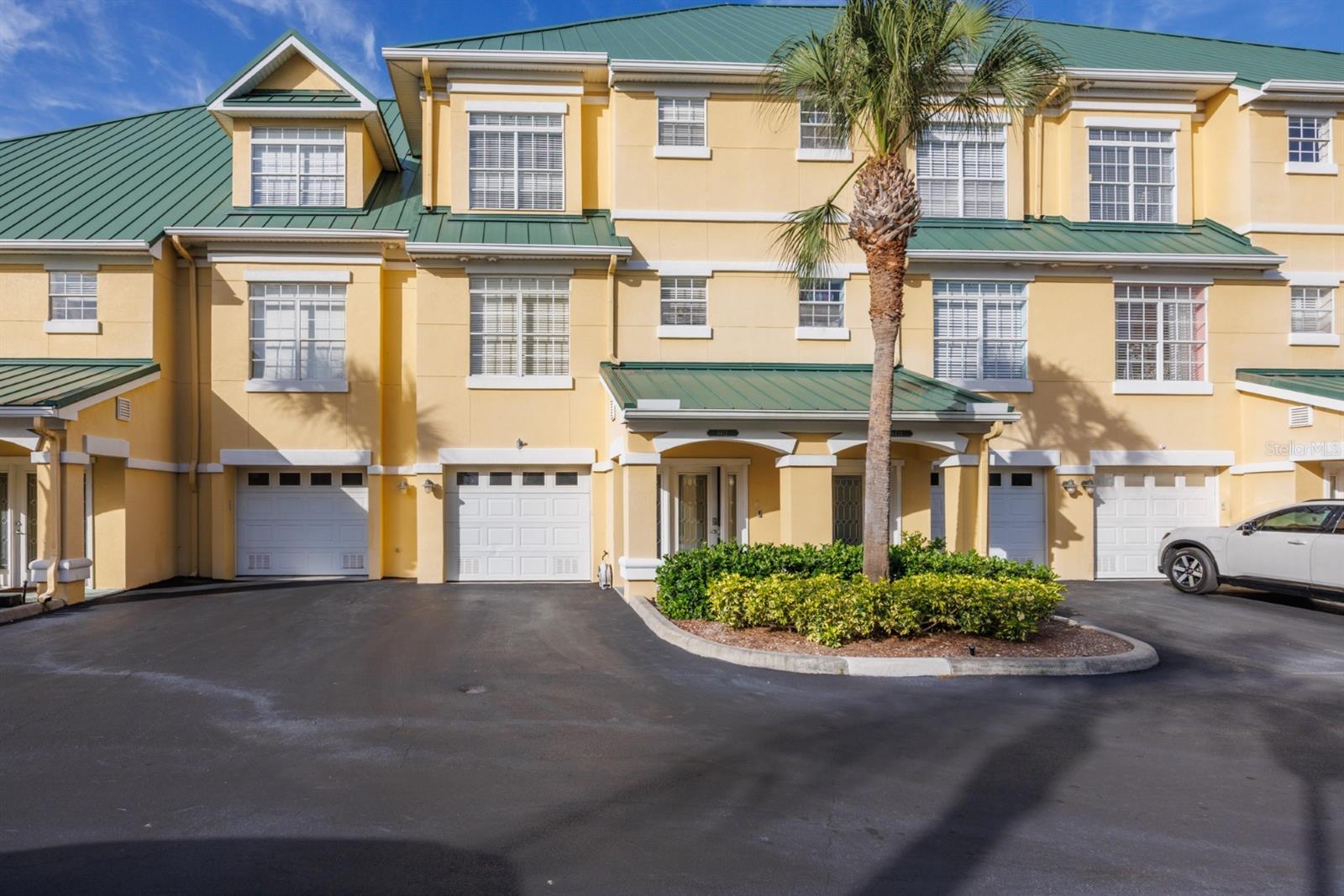 6432 SUNSET BAY CIR, APOLLO BEACH, FL — photo 2