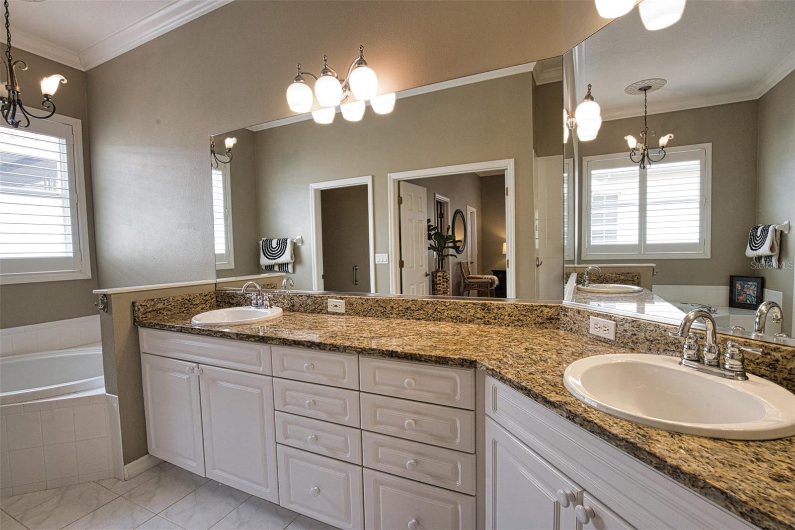 221 RIO TERRA, VENICE, FL — photo 24