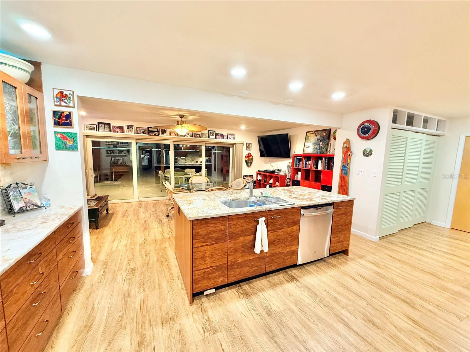 209 W DELAWARE ST, TAVARES, FL — photo 14