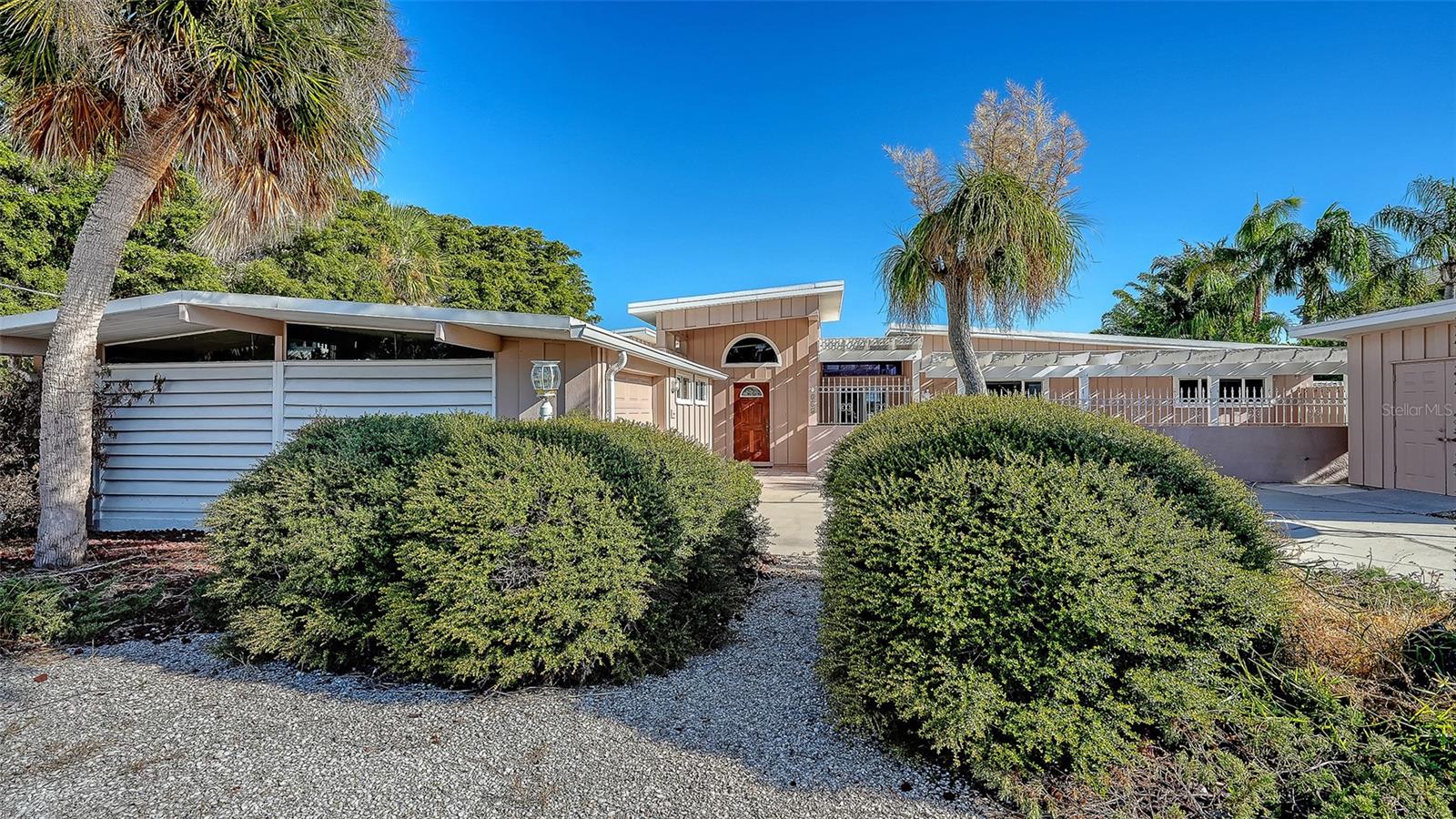 355 S SHORE DR, SARASOTA, FL — photo 5