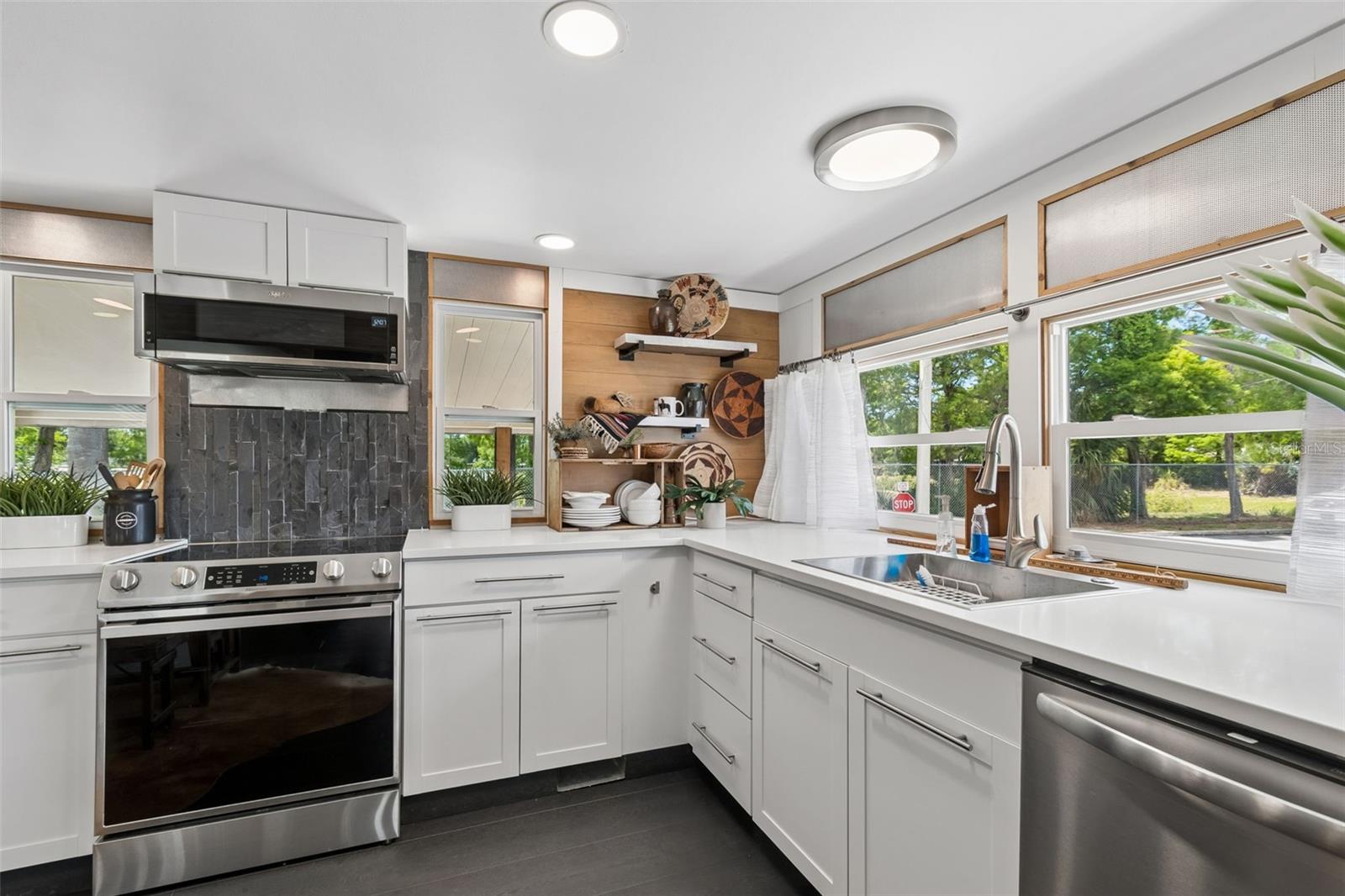 1915 SEMINOLE BLVD #140, LARGO, FL — photo 13