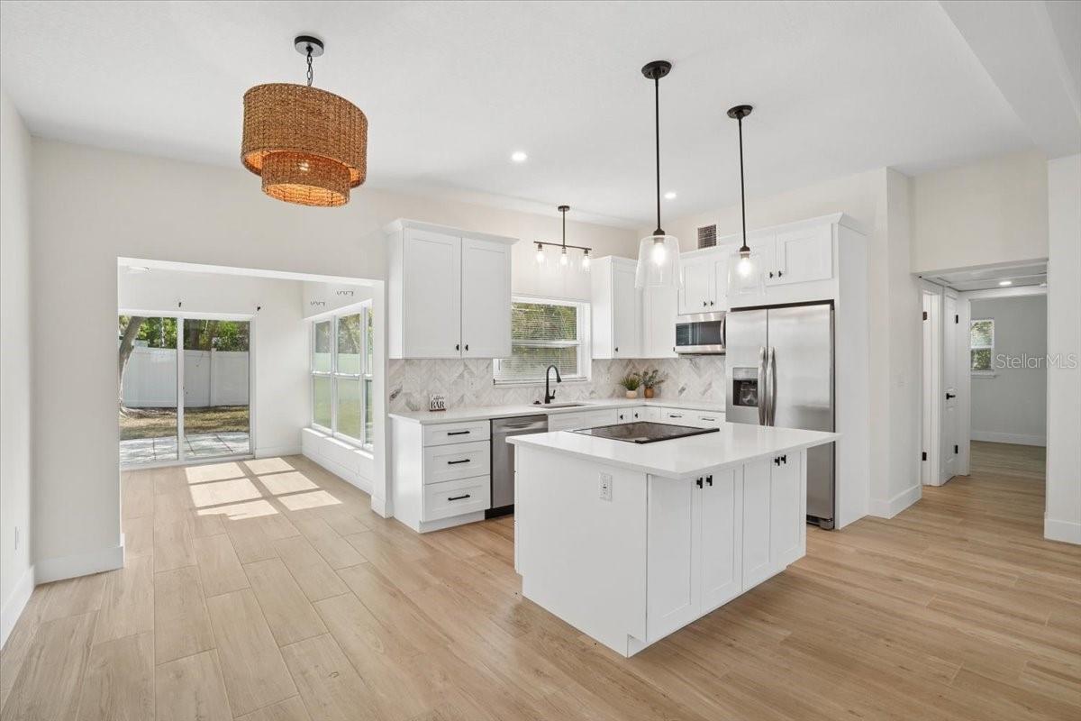 6765 W FLAMINGO WAY S, ST PETERSBURG, FL — photo 2