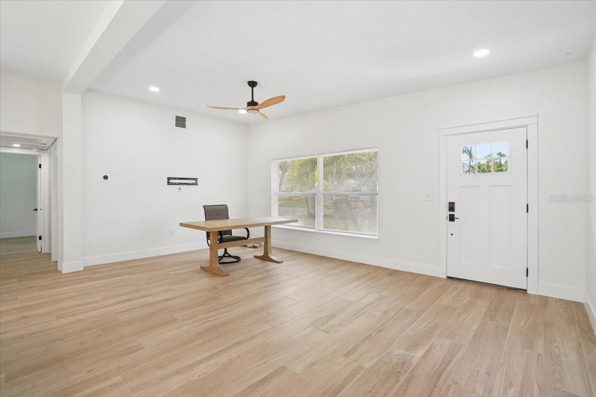 6765 W FLAMINGO WAY S, ST PETERSBURG, FL — photo 4